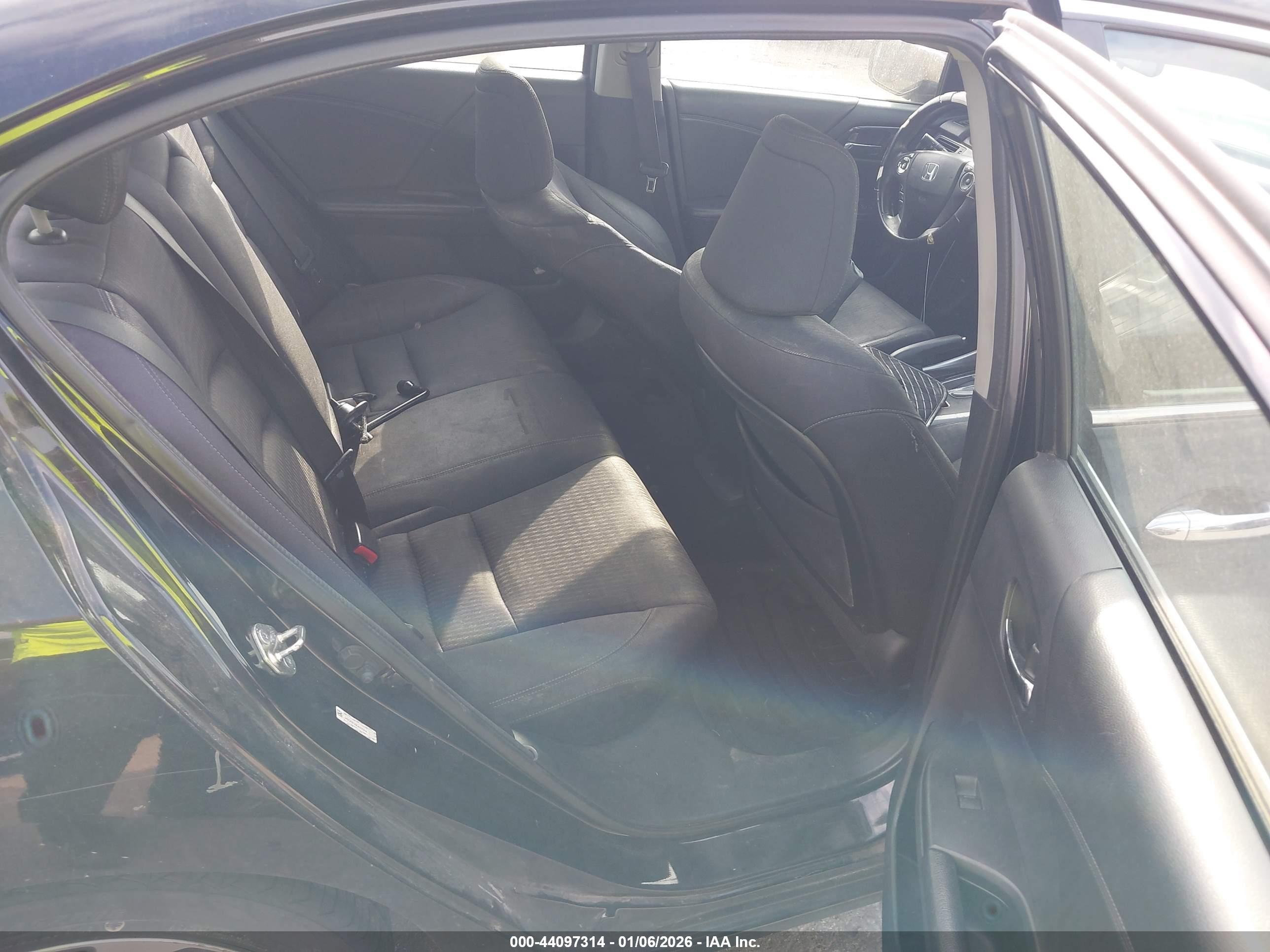 HONDA ACCORD image 8