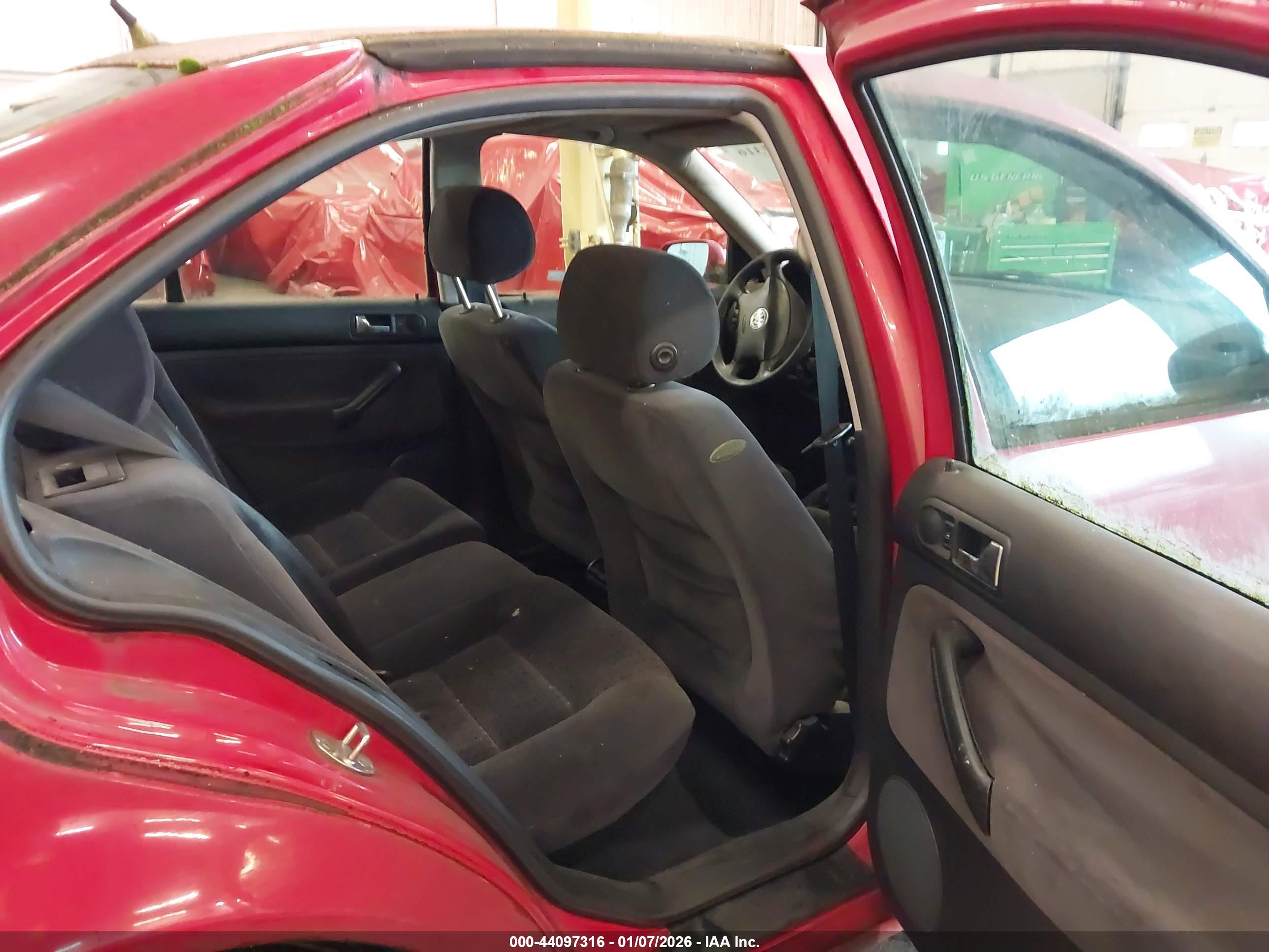 VOLKSWAGEN JETTA image 8