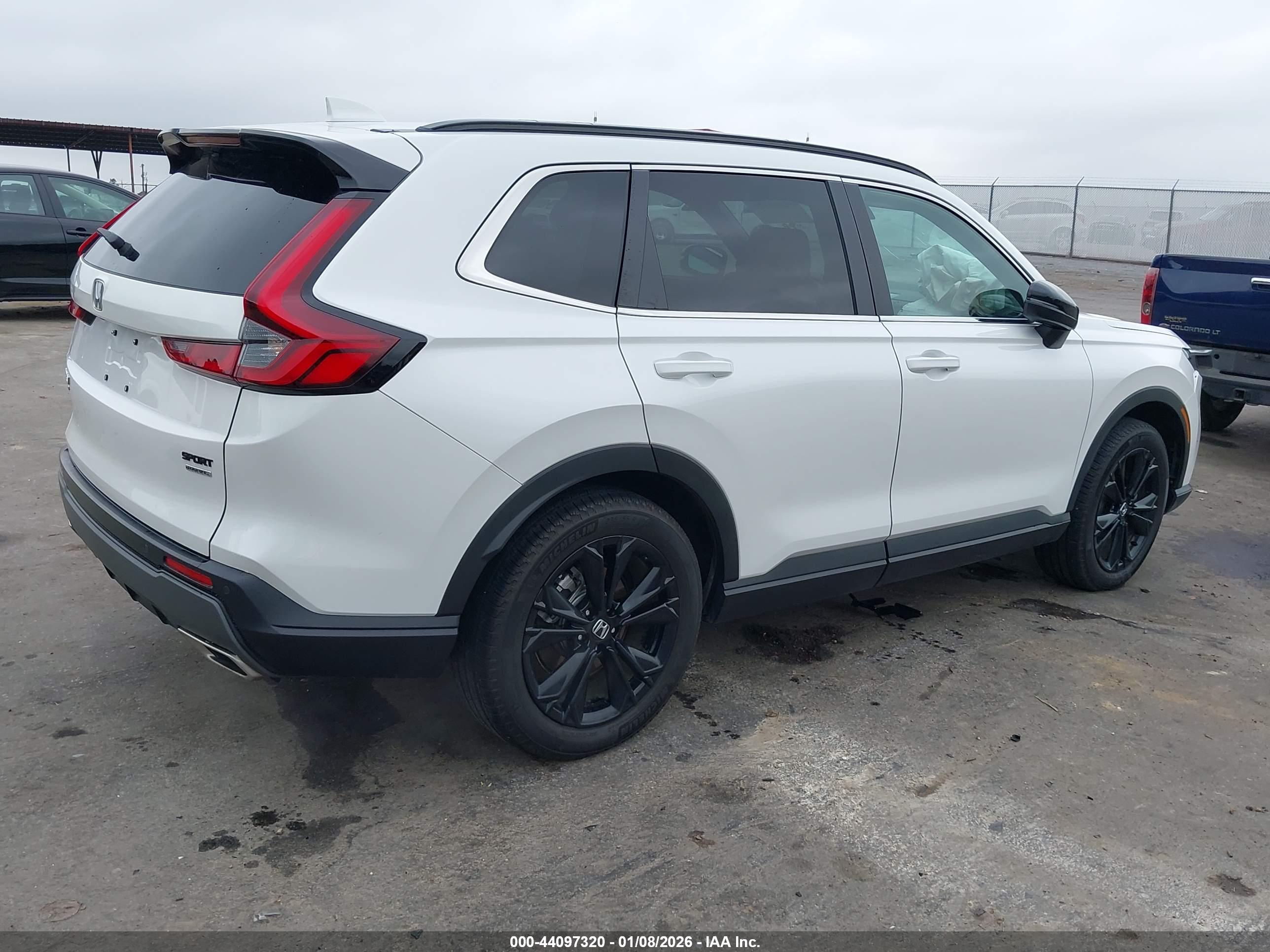 HONDA CR-V image 4
