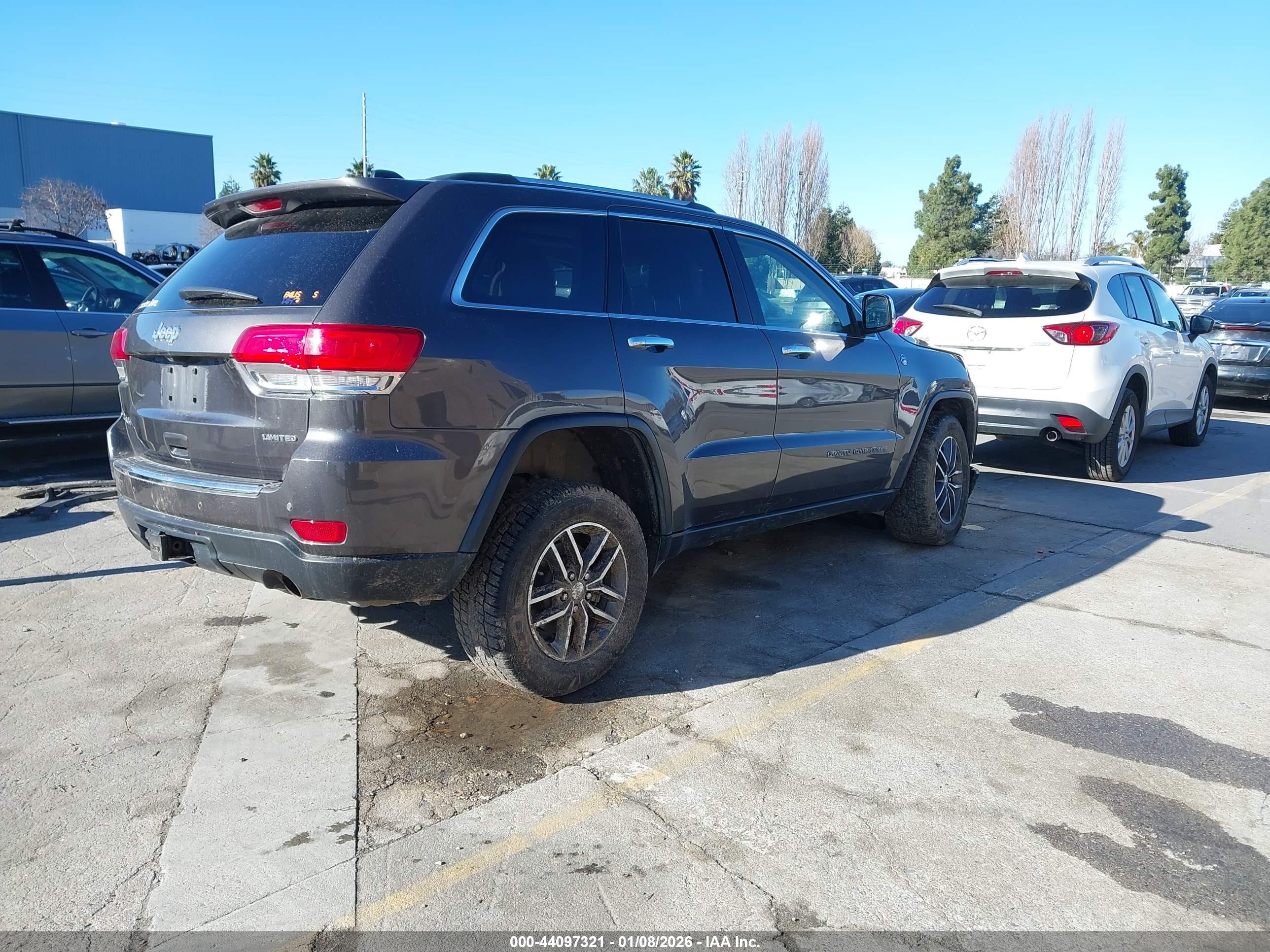 JEEP GRAND image 4