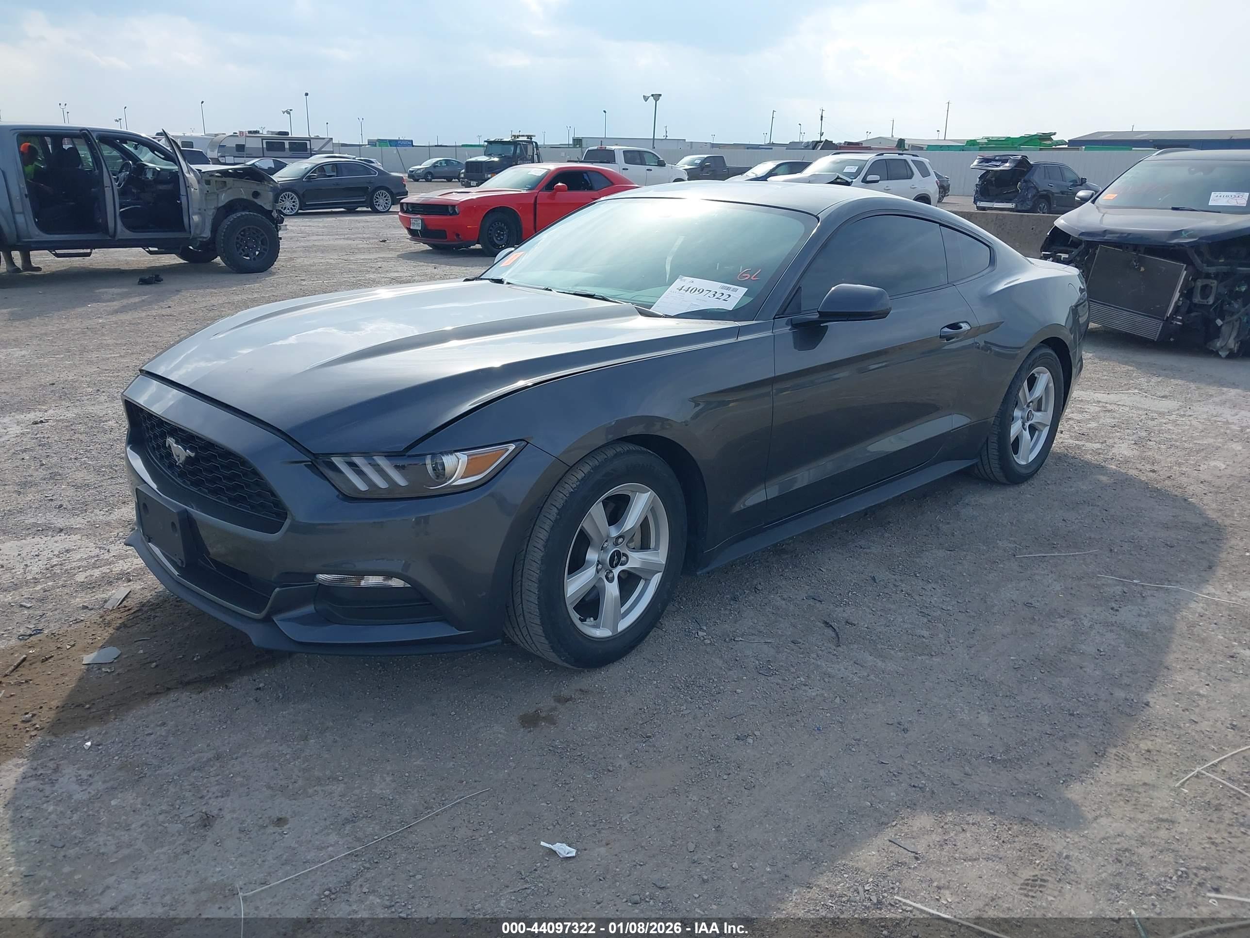 FORD MUSTANG image 2