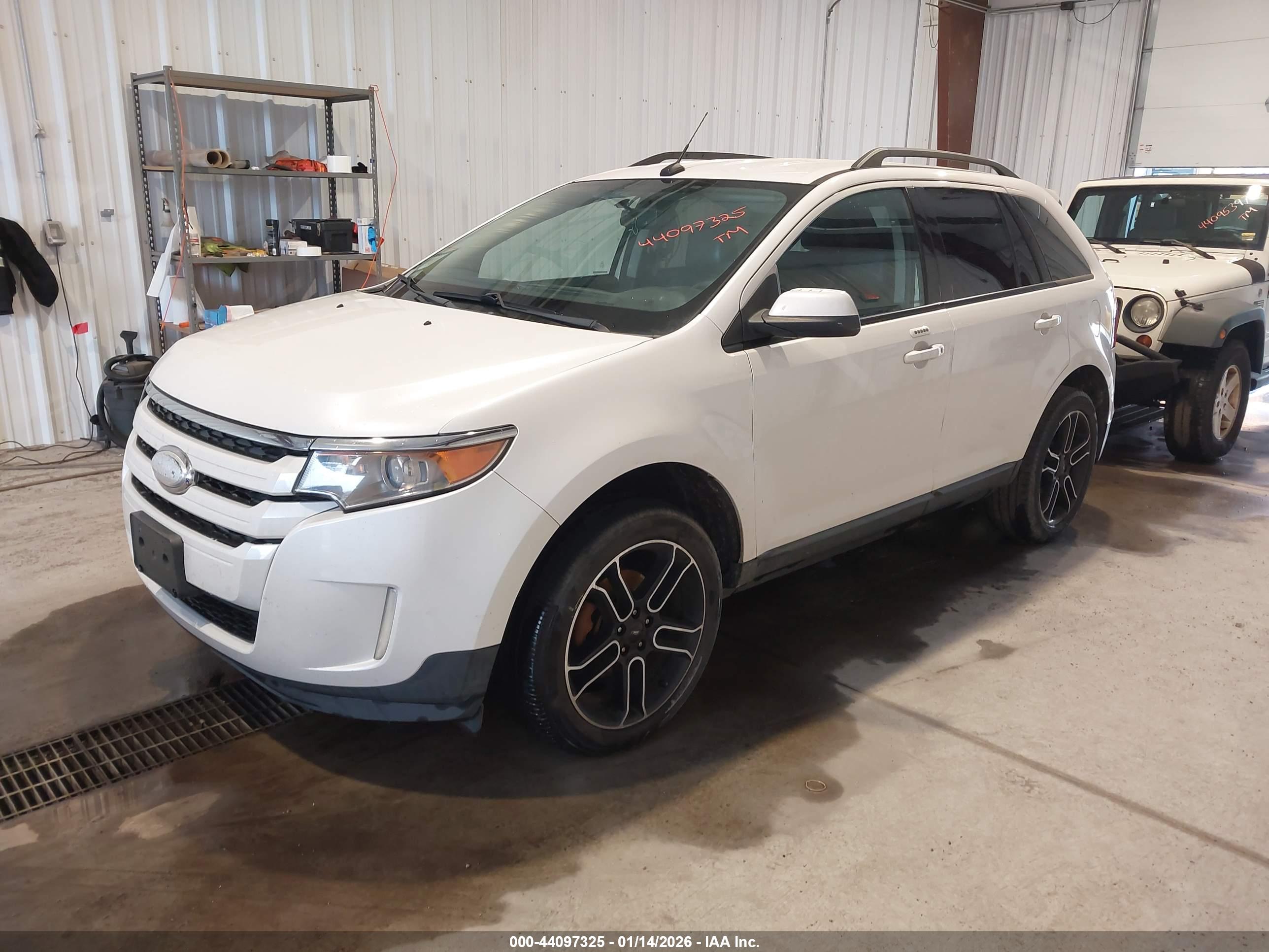 FORD EDGE image 2