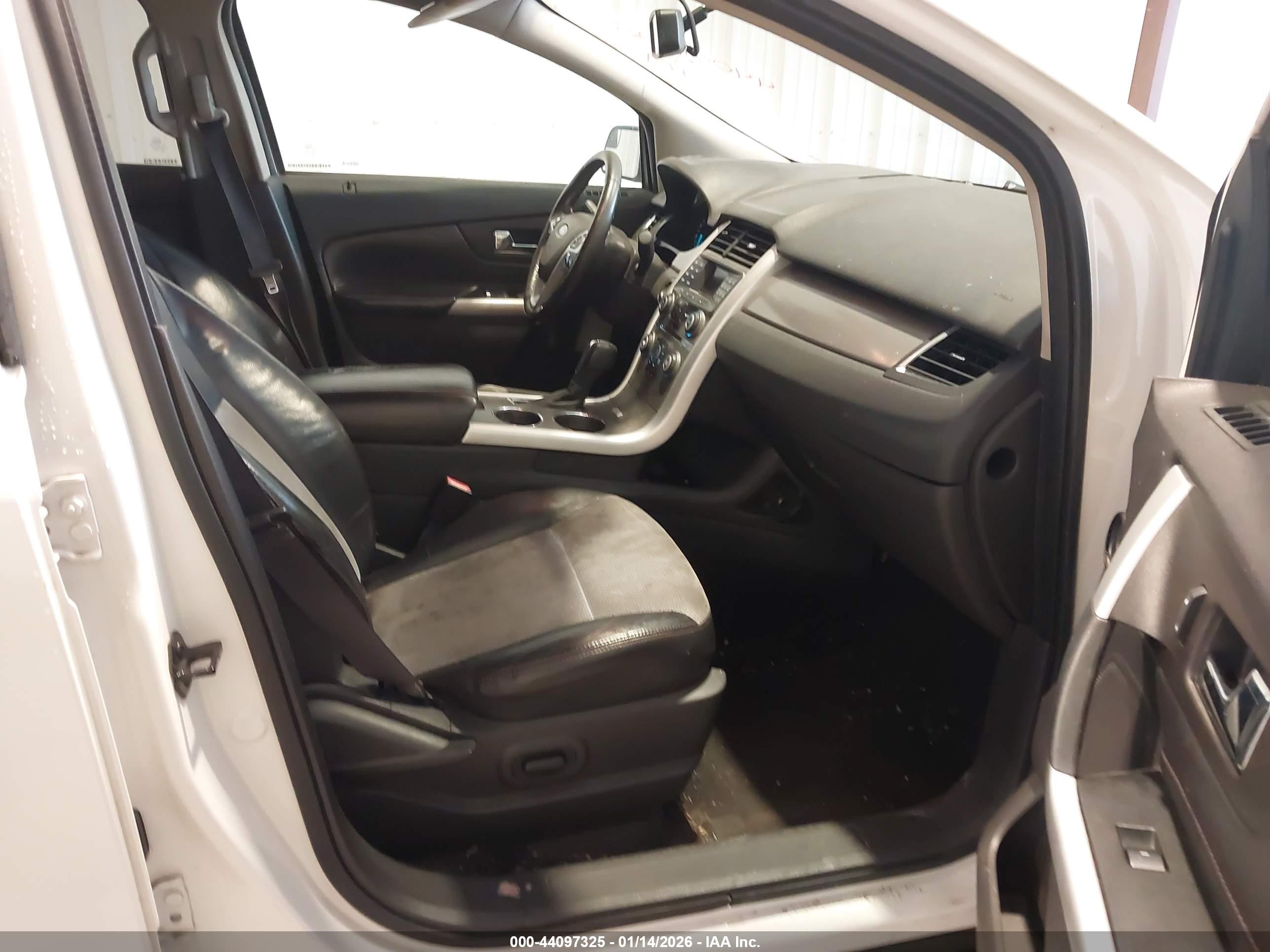 FORD EDGE image 5