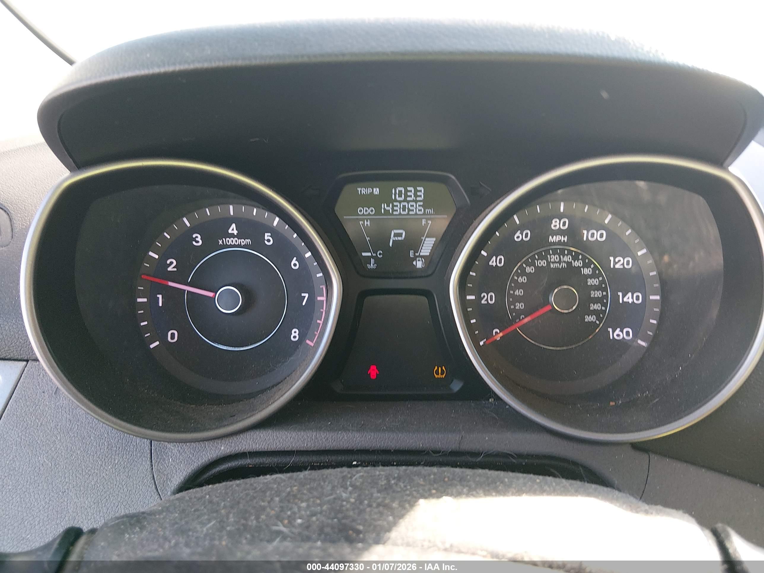HYUNDAI ELANTRA image 7