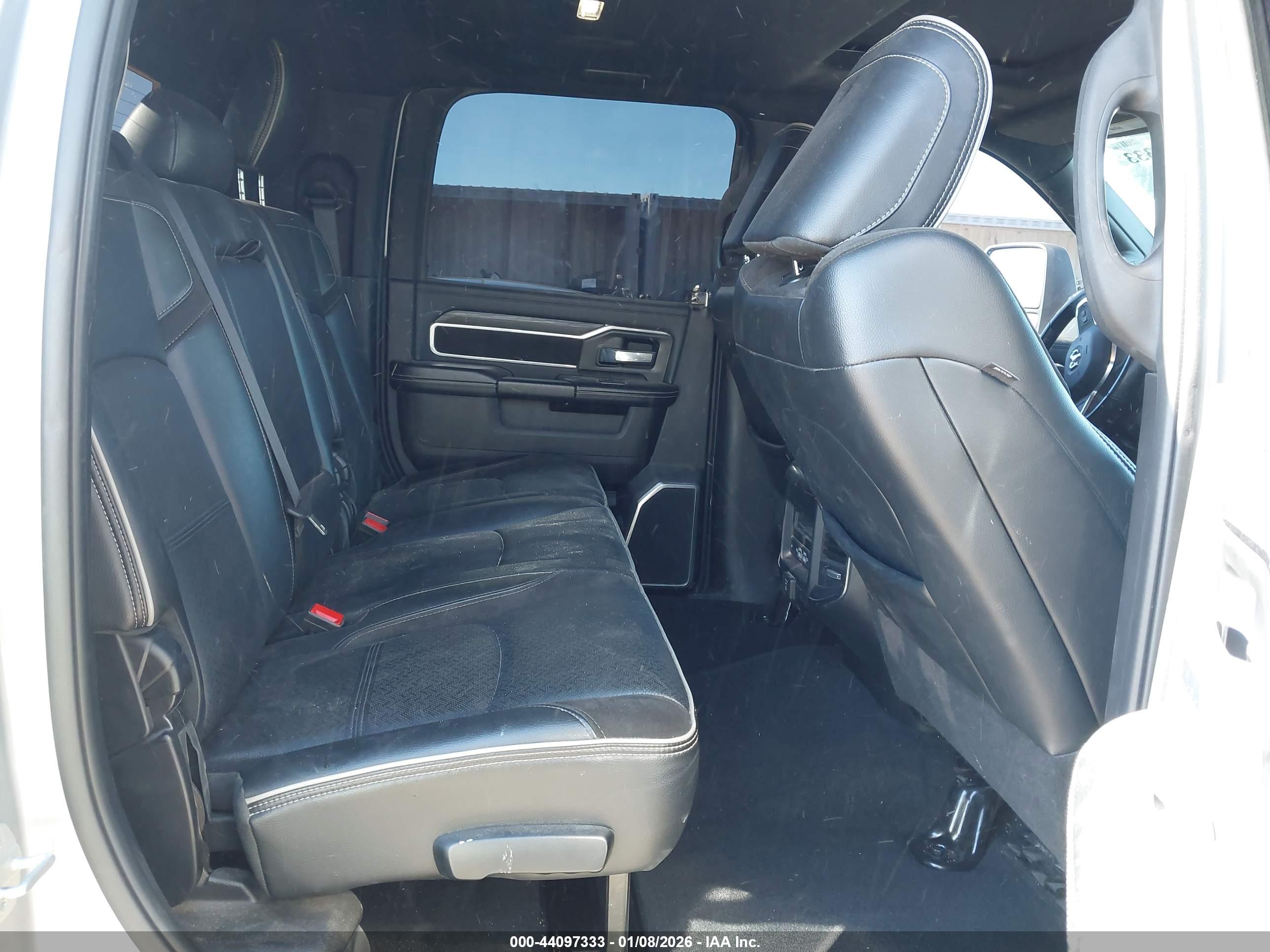 RAM 2500 image 8