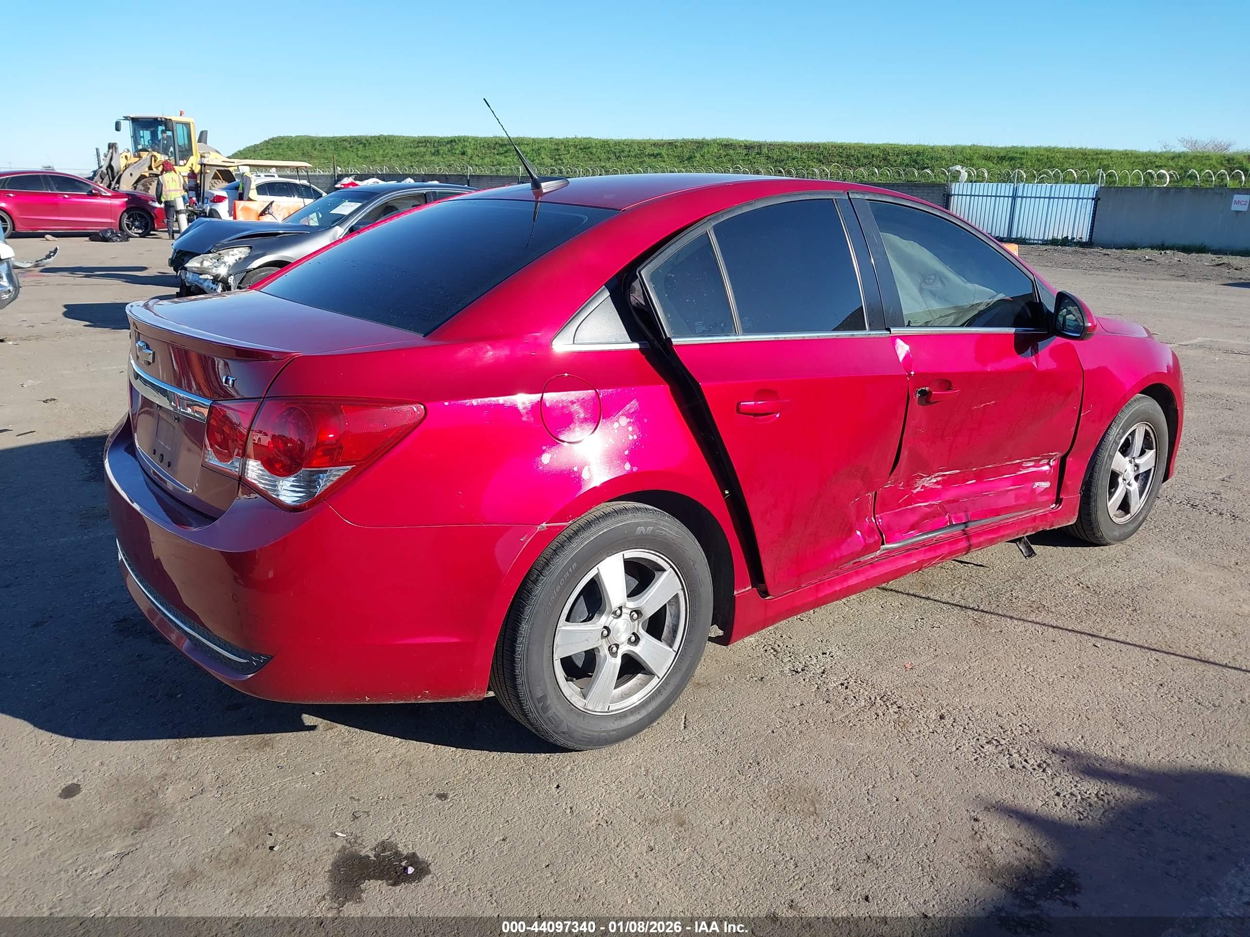 CHEVROLET CRUZE image 4