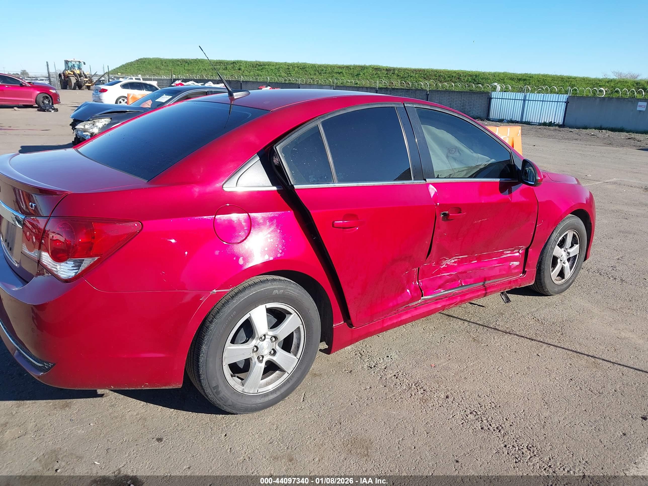CHEVROLET CRUZE image 6
