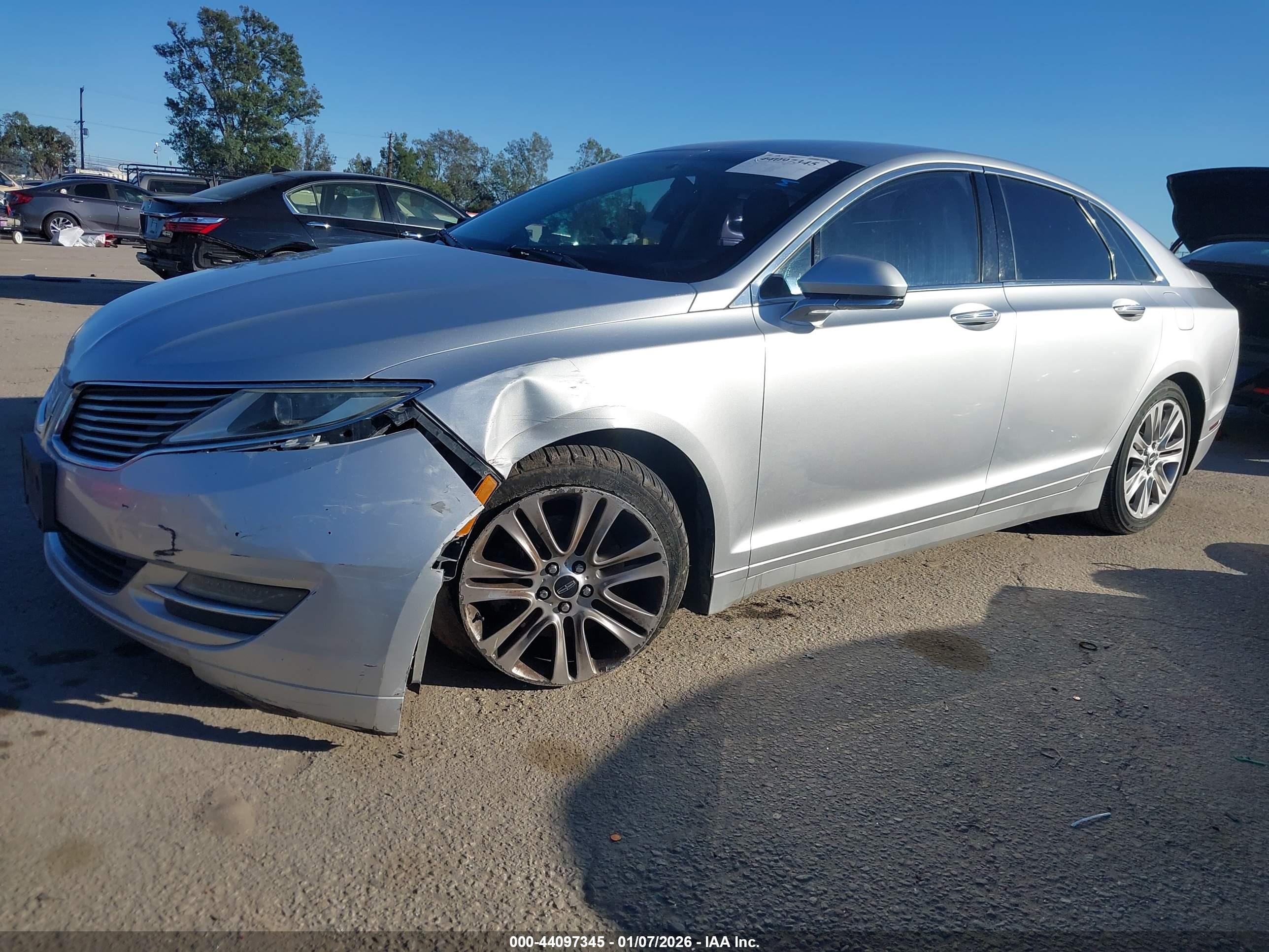 LINCOLN MKZ image 2
