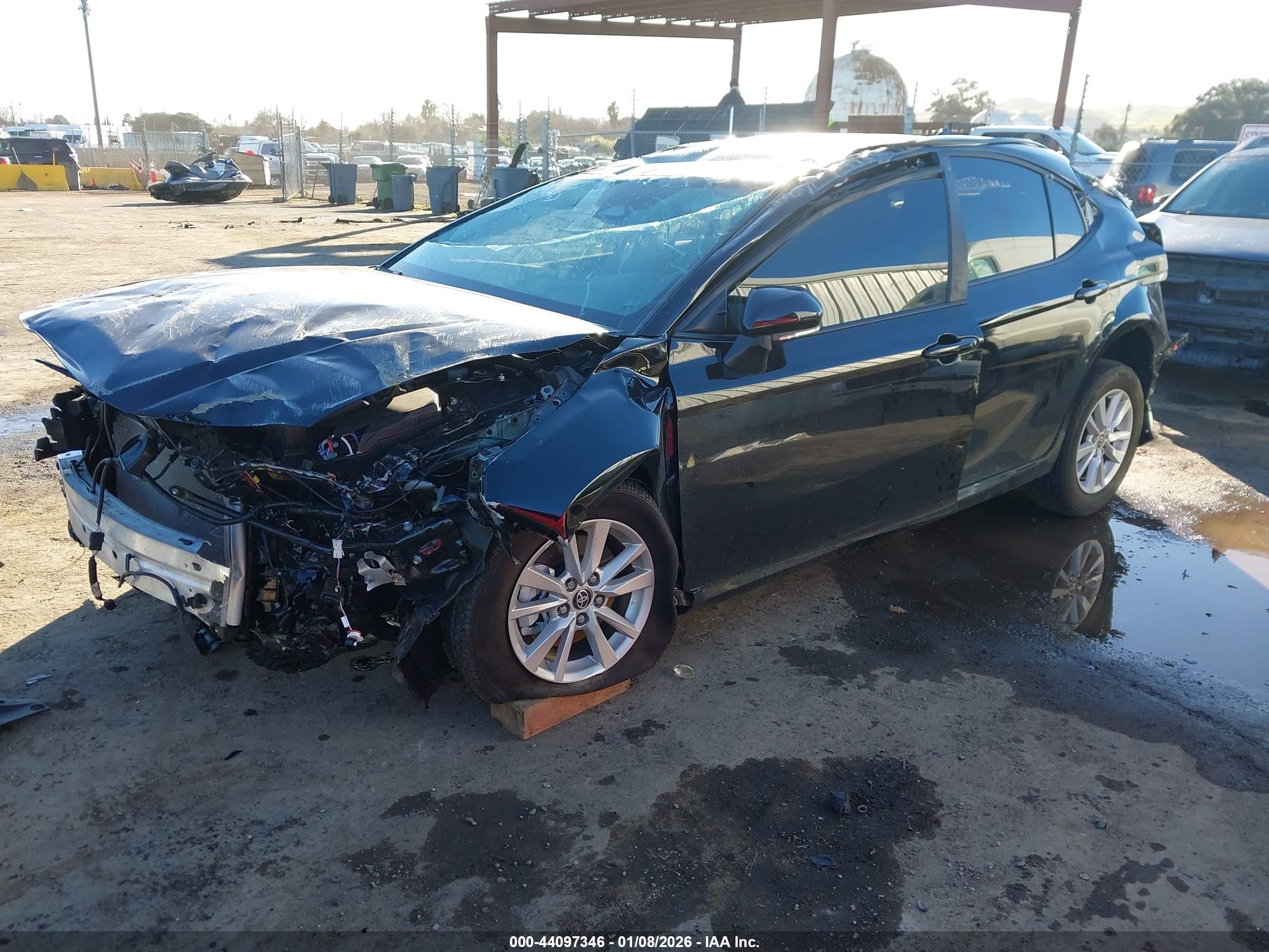TOYOTA CAMRY image 2