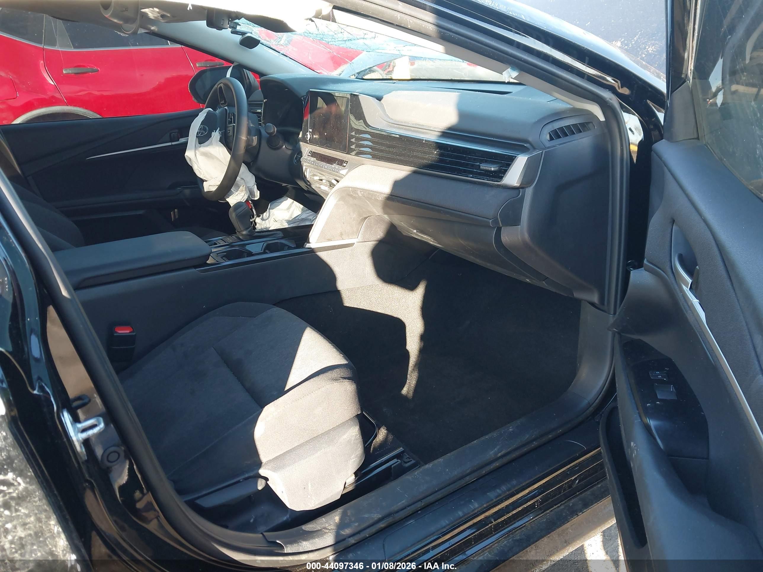 TOYOTA CAMRY image 5
