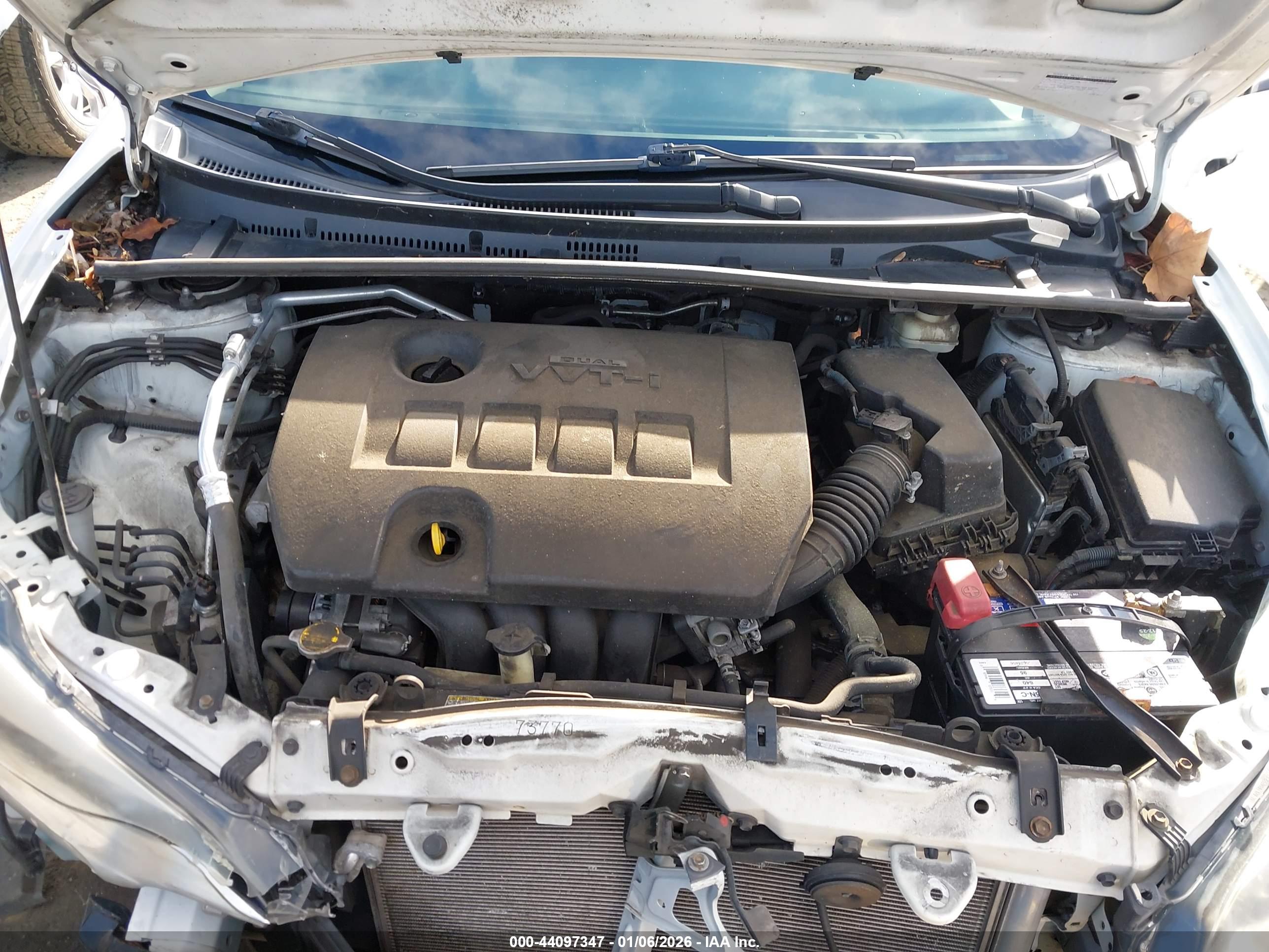 TOYOTA COROLLA image 10