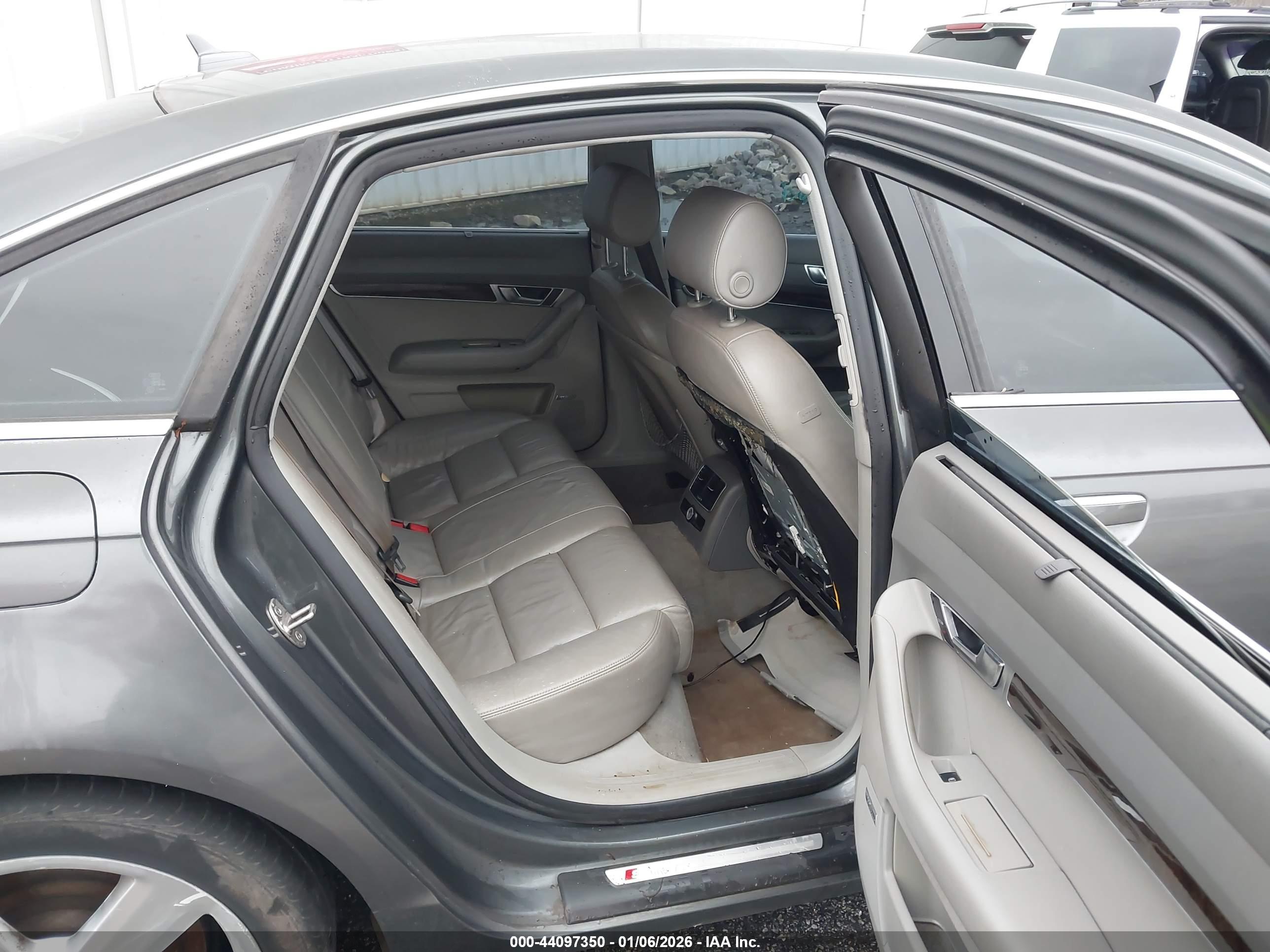 AUDI A6 image 8