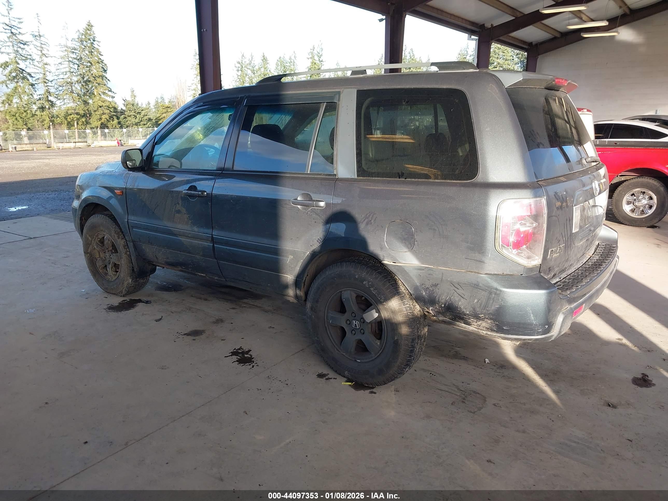 HONDA PILOT image 3
