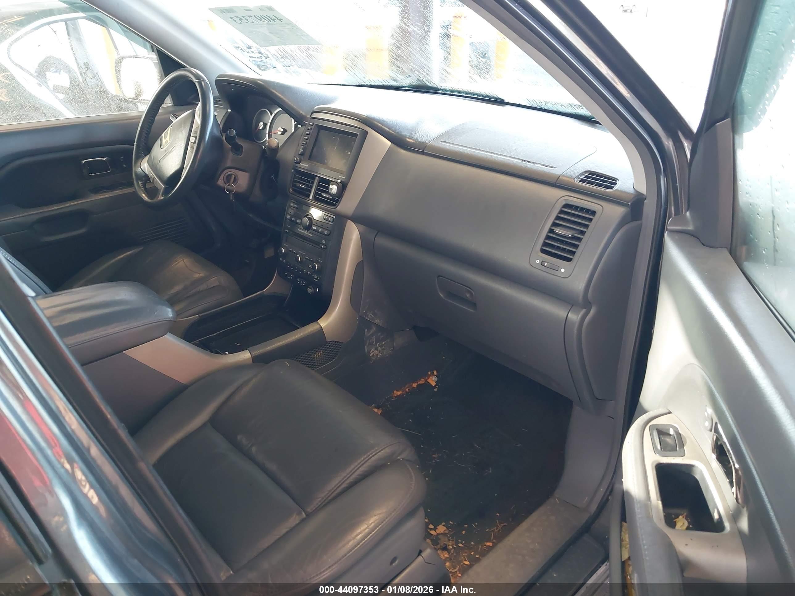 HONDA PILOT image 5