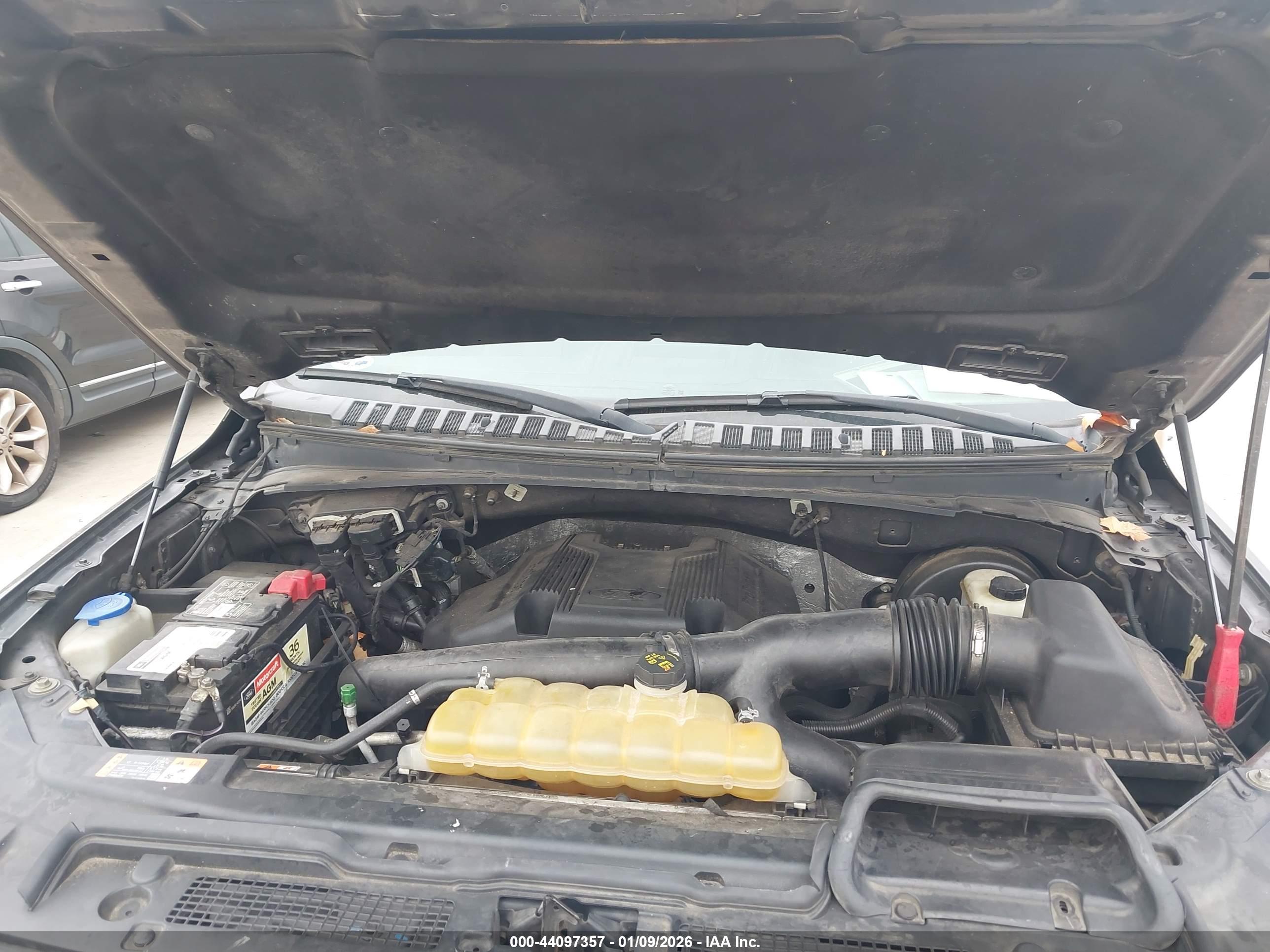 FORD EXPEDITION image 10