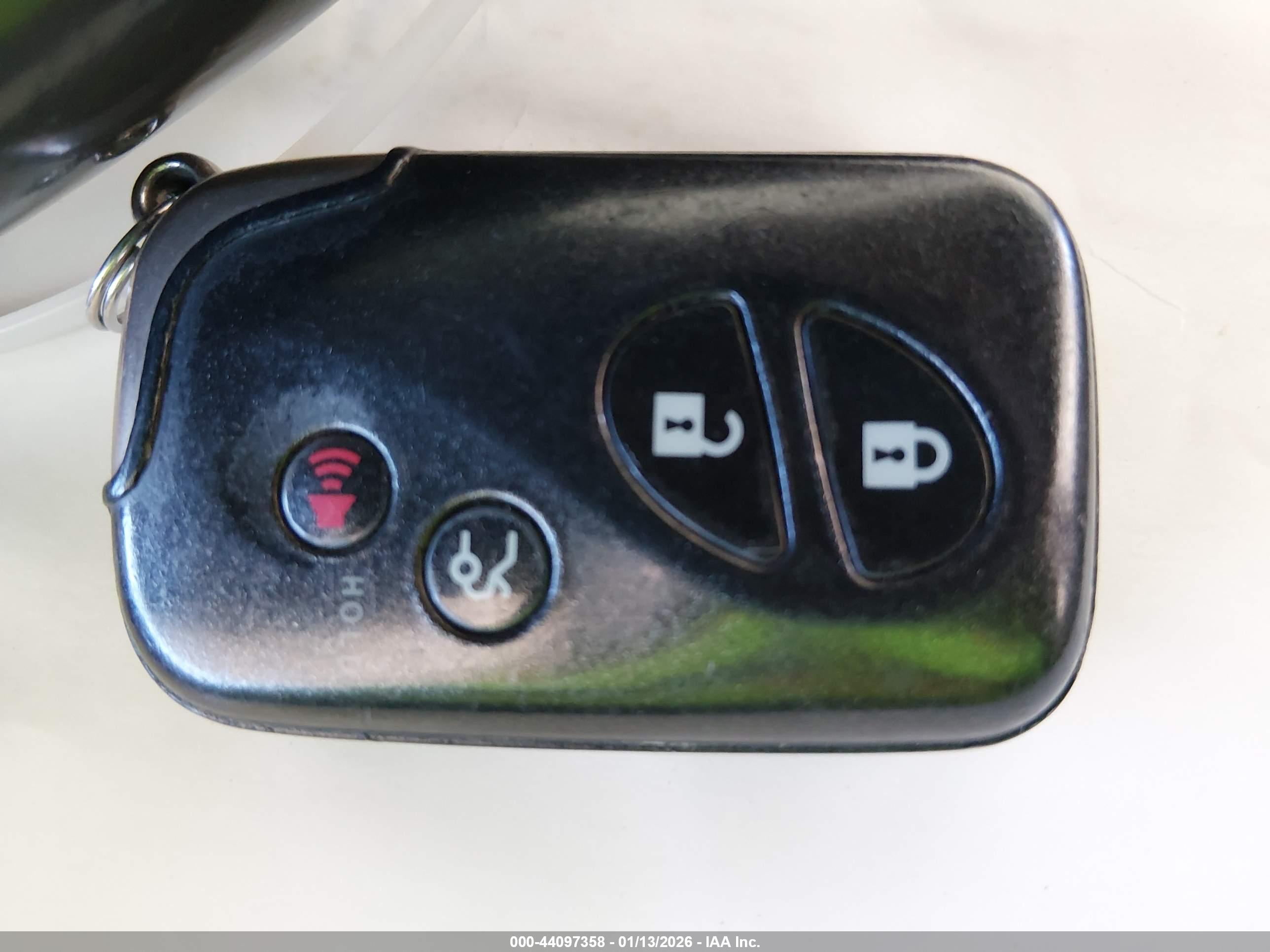 LEXUS ES image 11