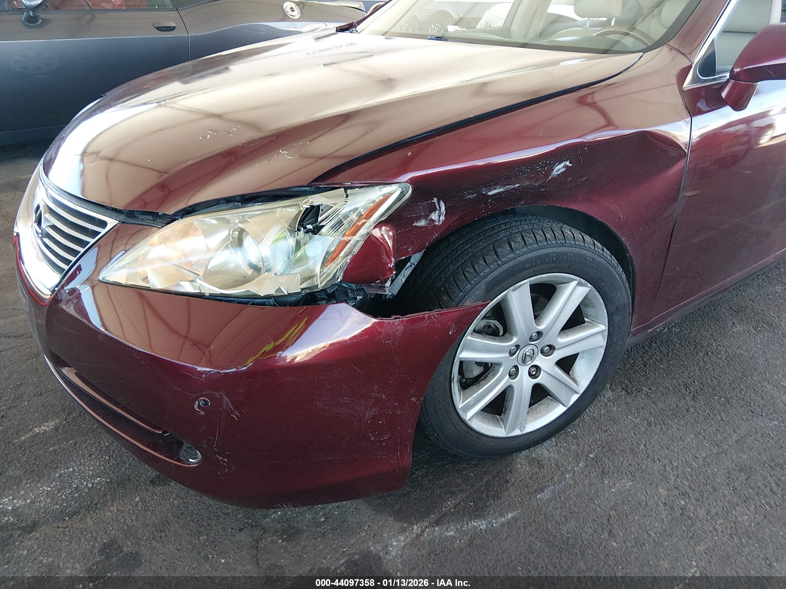 LEXUS ES image 6