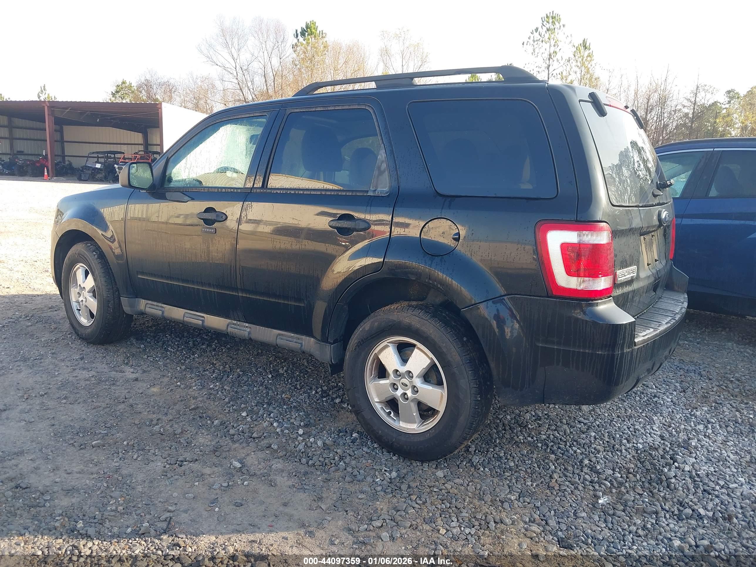 FORD ESCAPE image 3