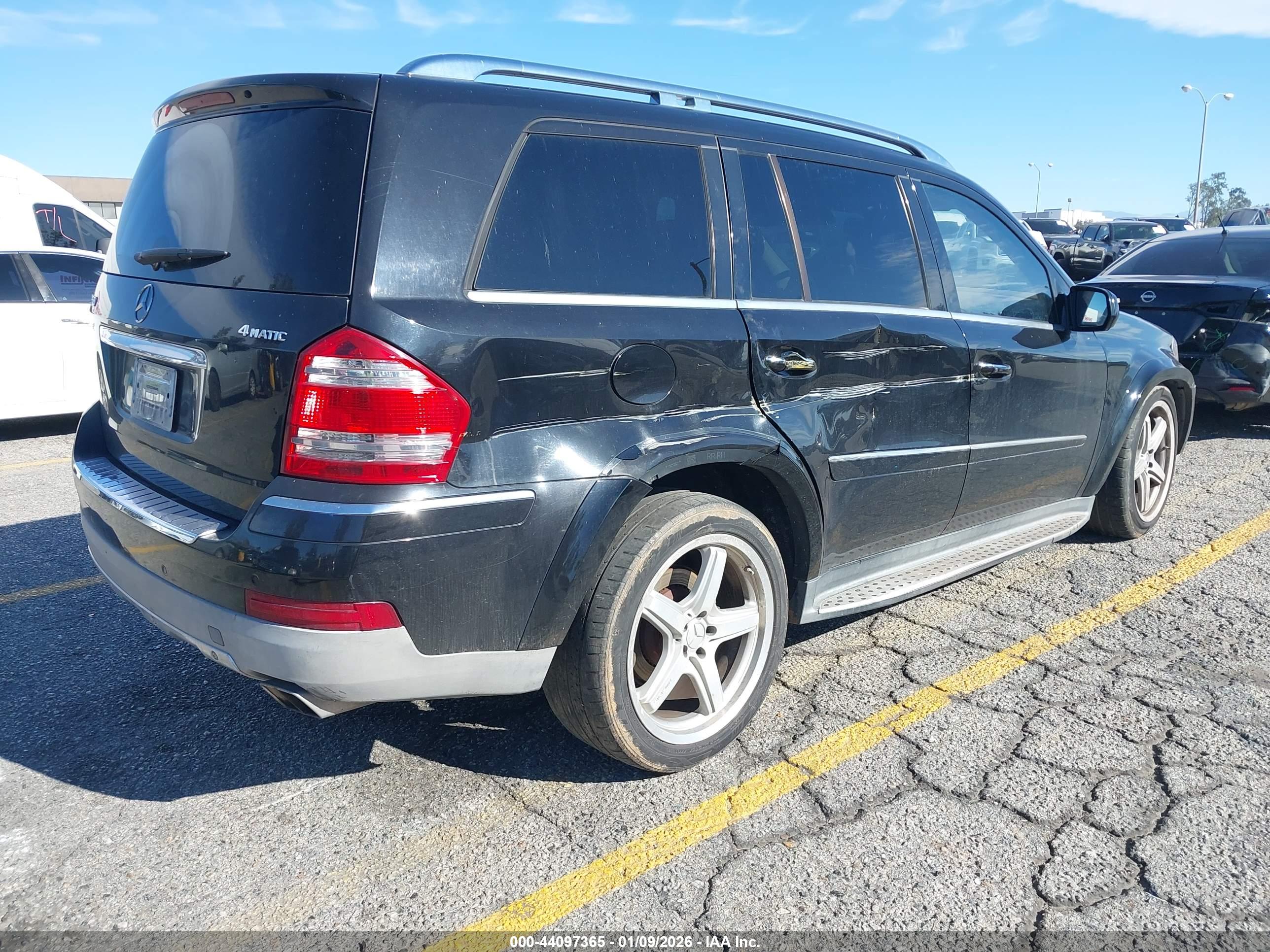 MERCEDES-BENZ GL image 4