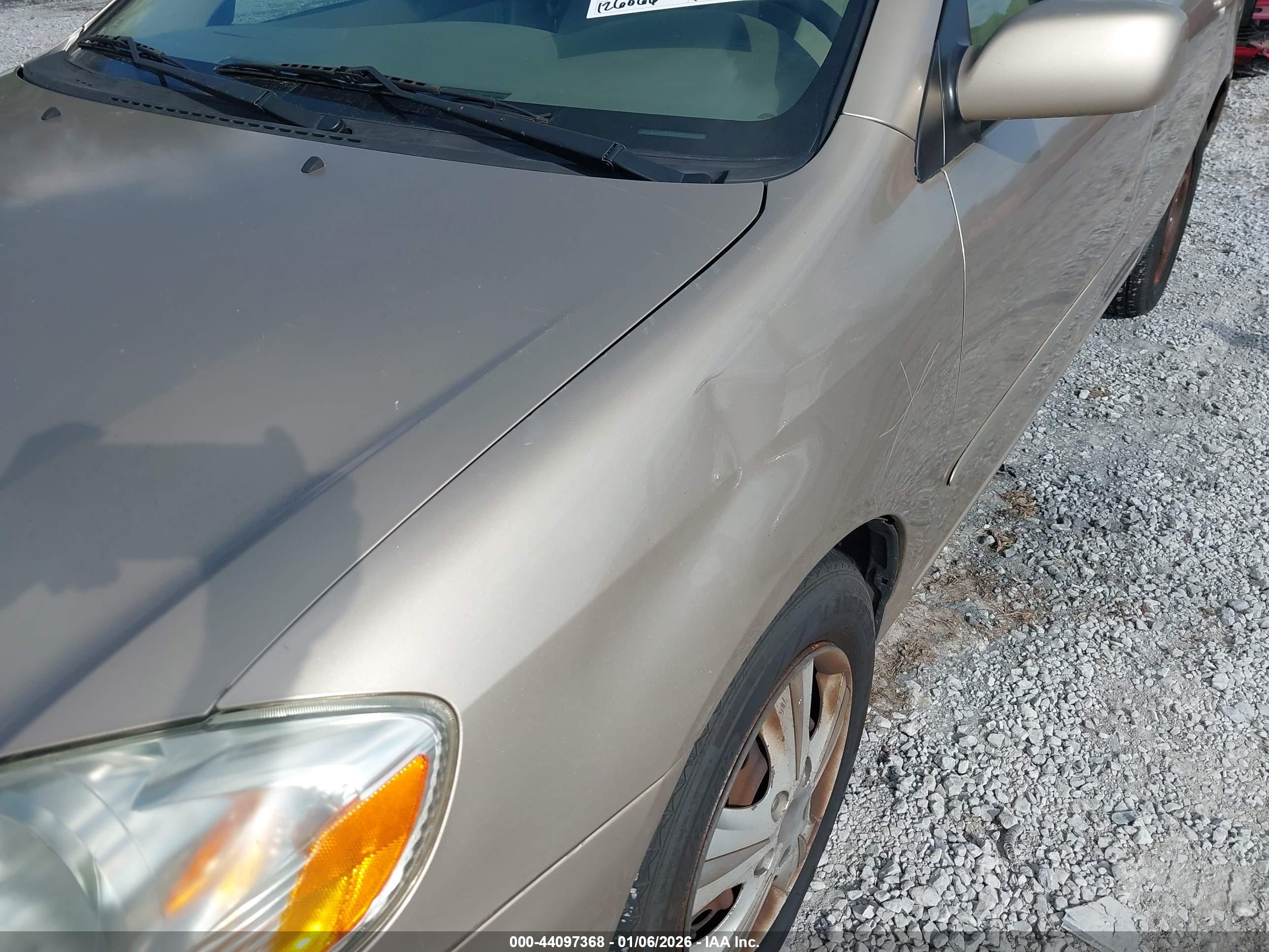 TOYOTA COROLLA image 6
