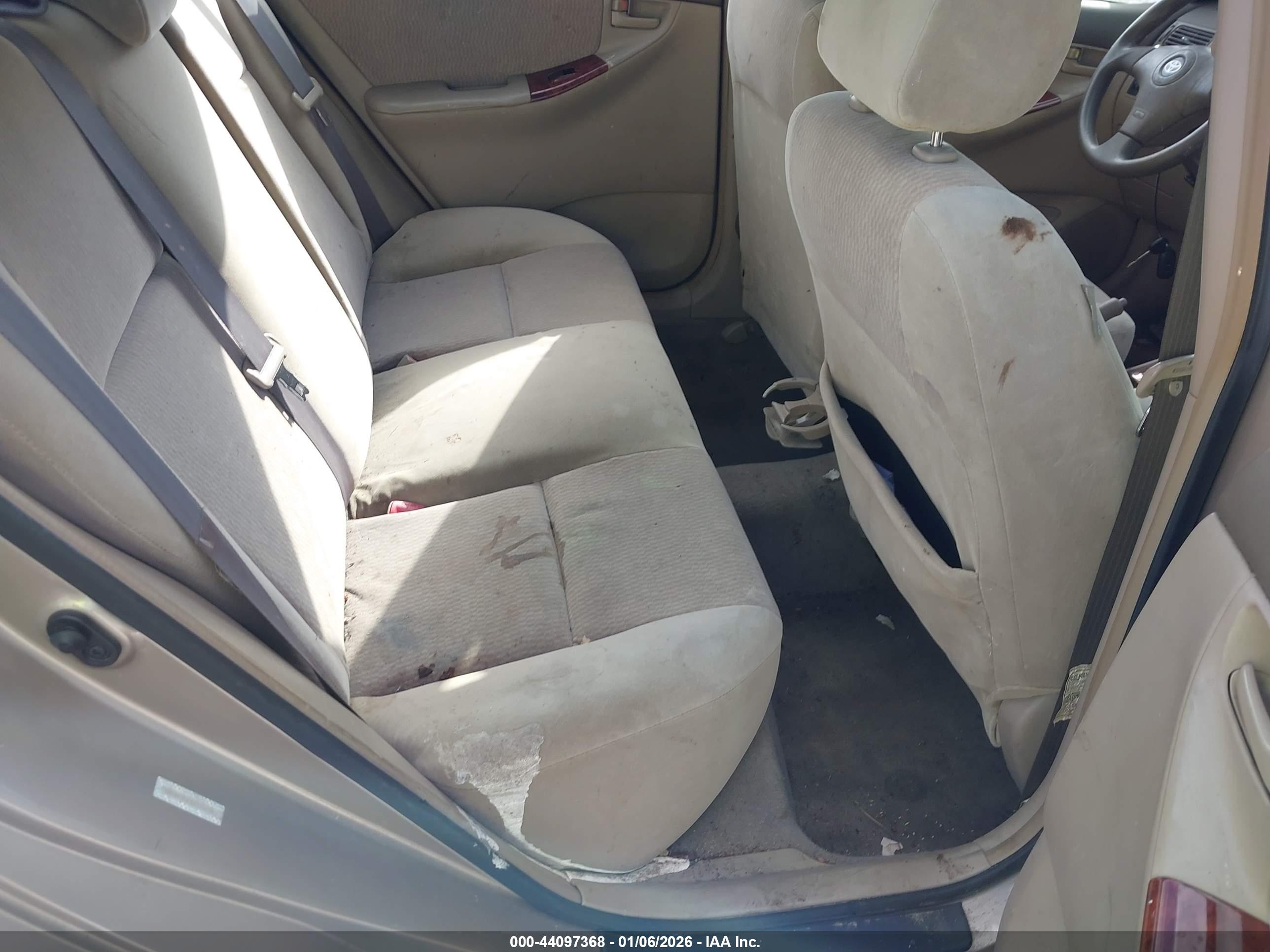 TOYOTA COROLLA image 8