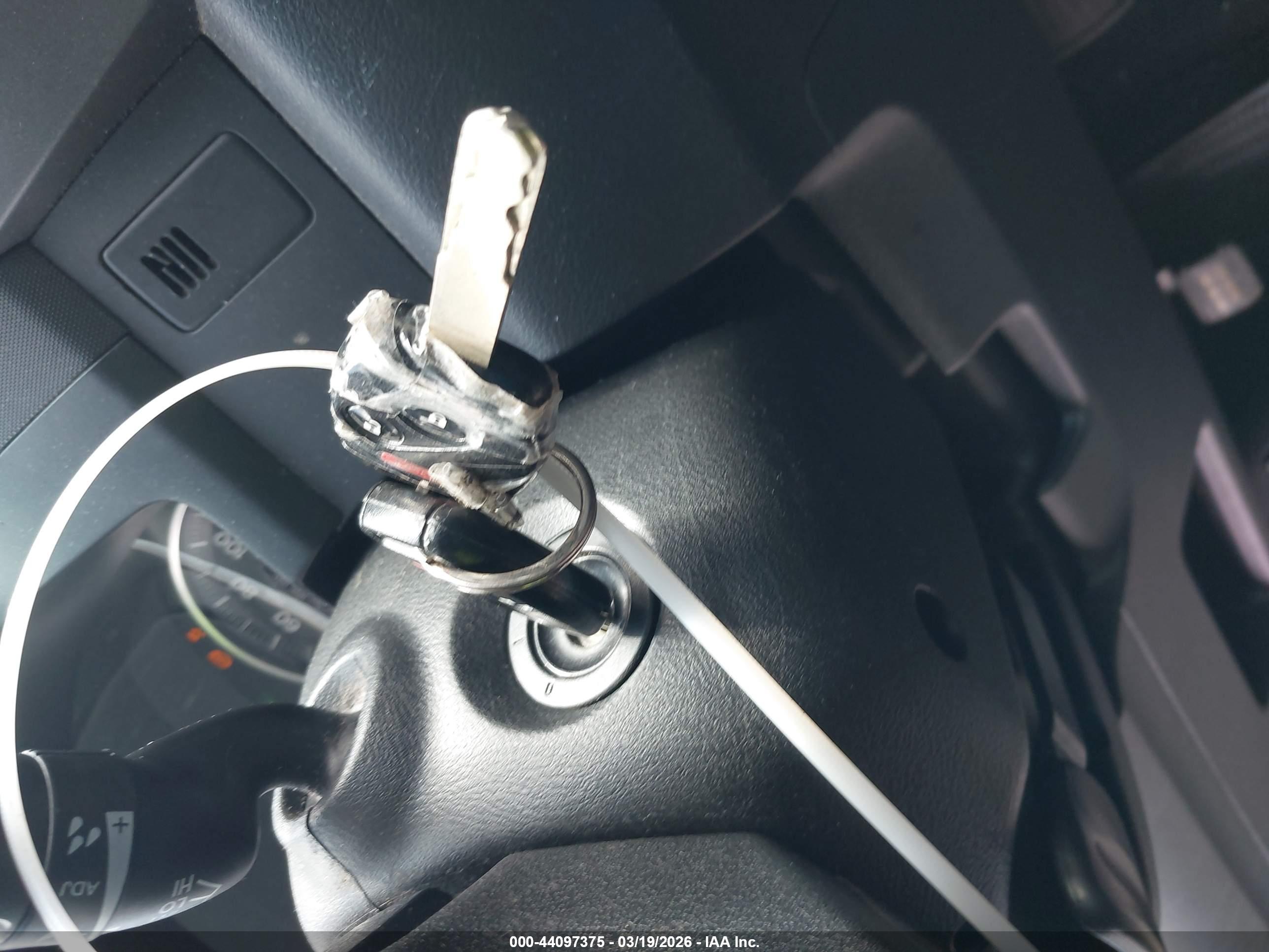 HONDA CR-V image 11