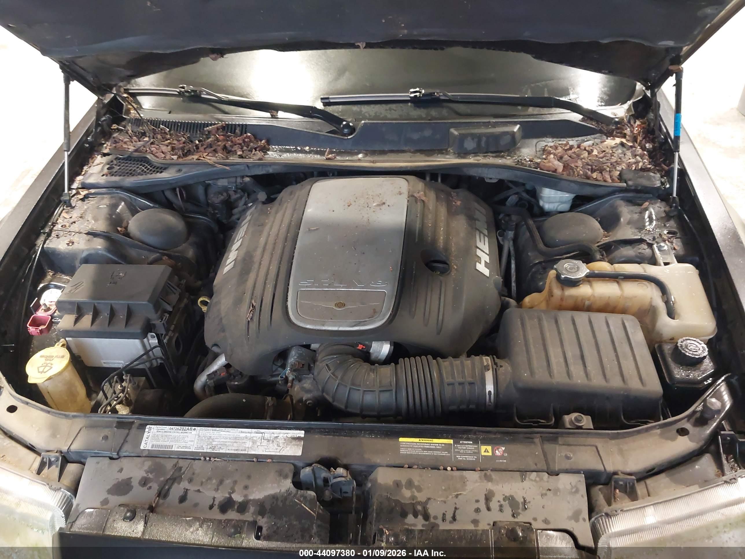 CHRYSLER 300C image 10
