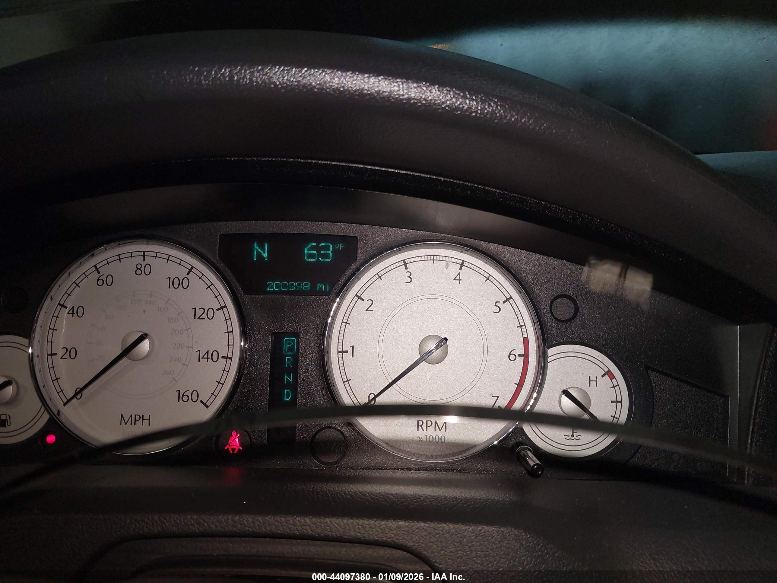 CHRYSLER 300C image 7