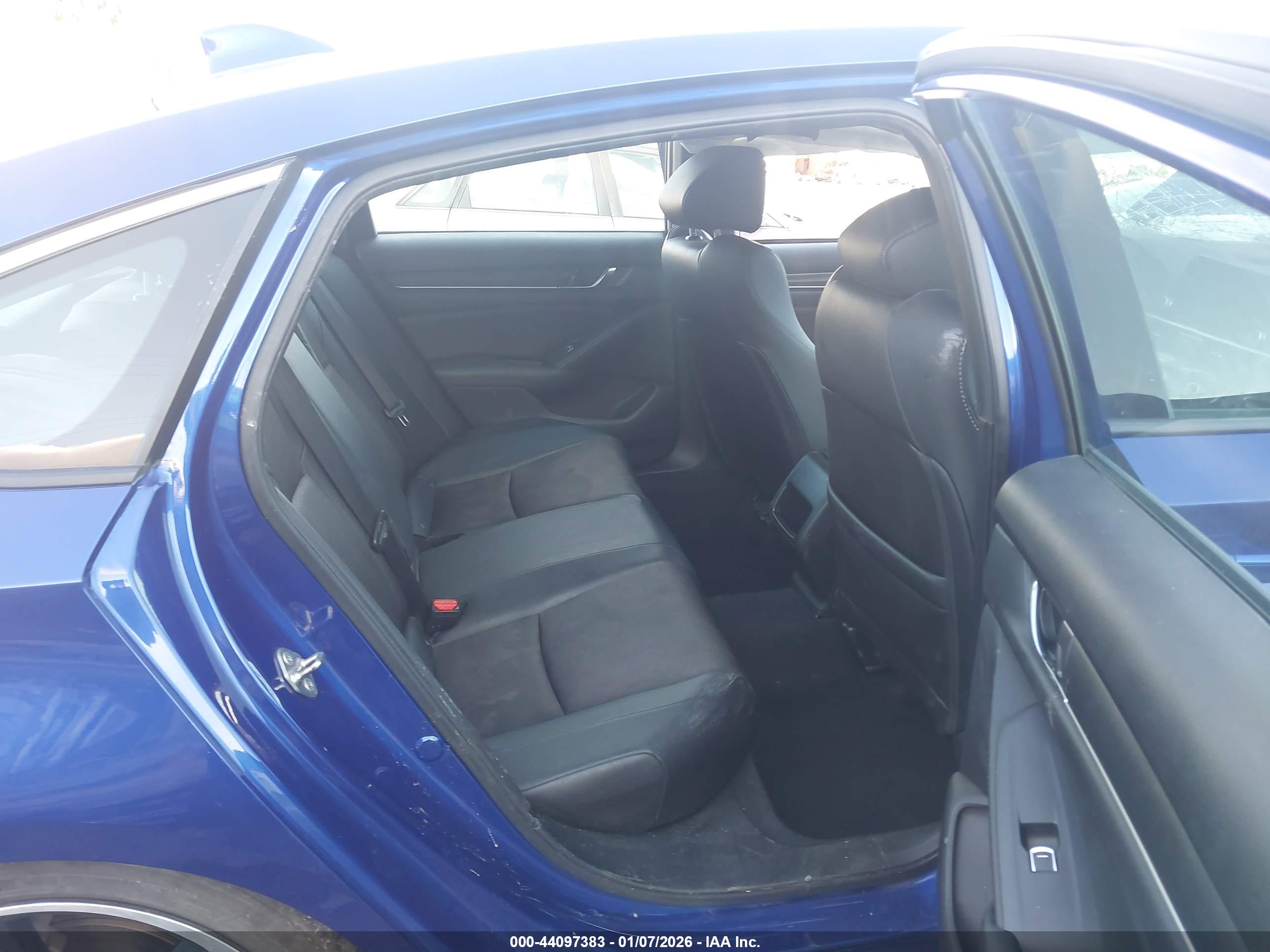 HONDA ACCORD image 8