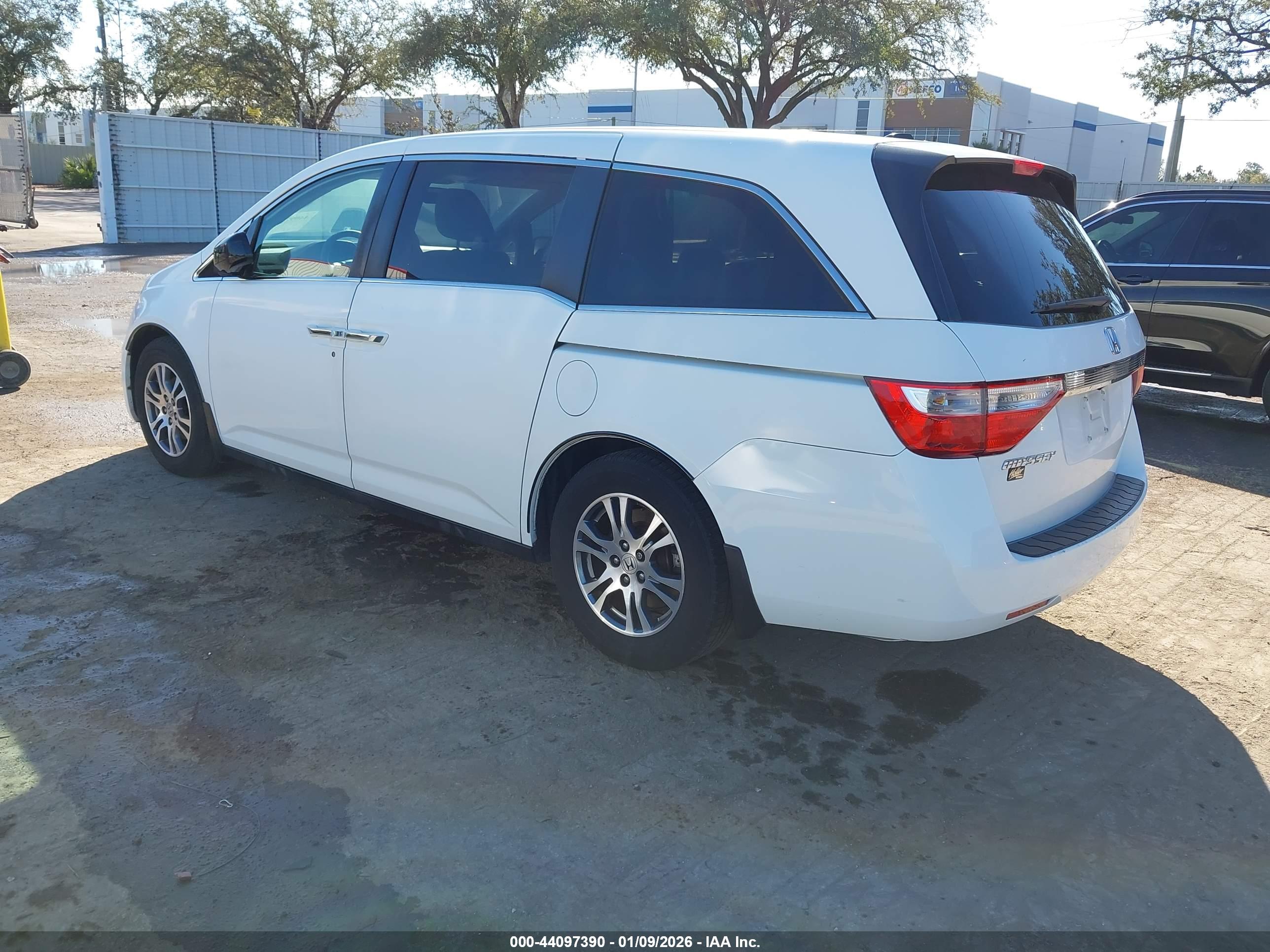 HONDA ODYSSEY image 3