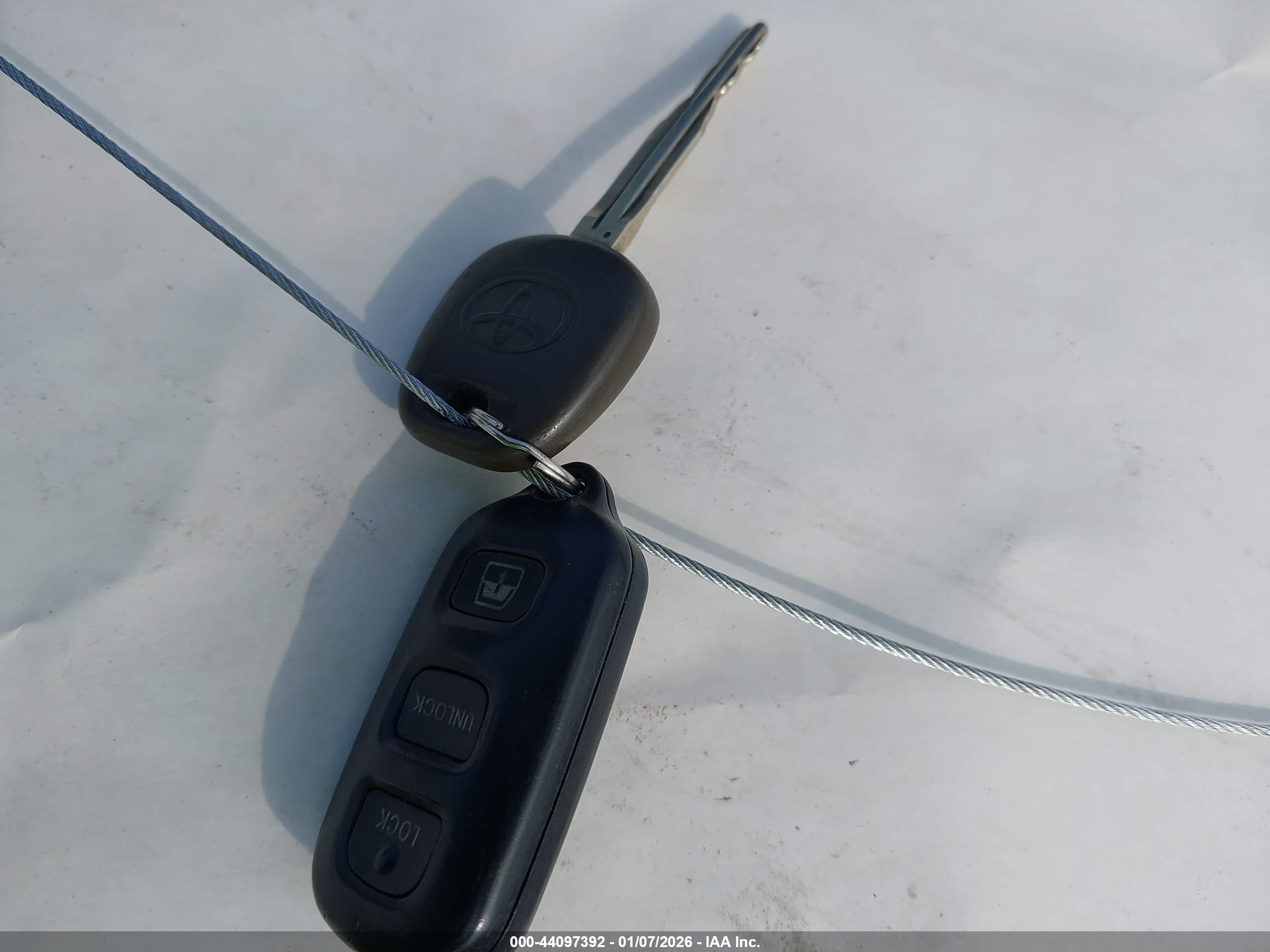 TOYOTA 4RUNNER image 11