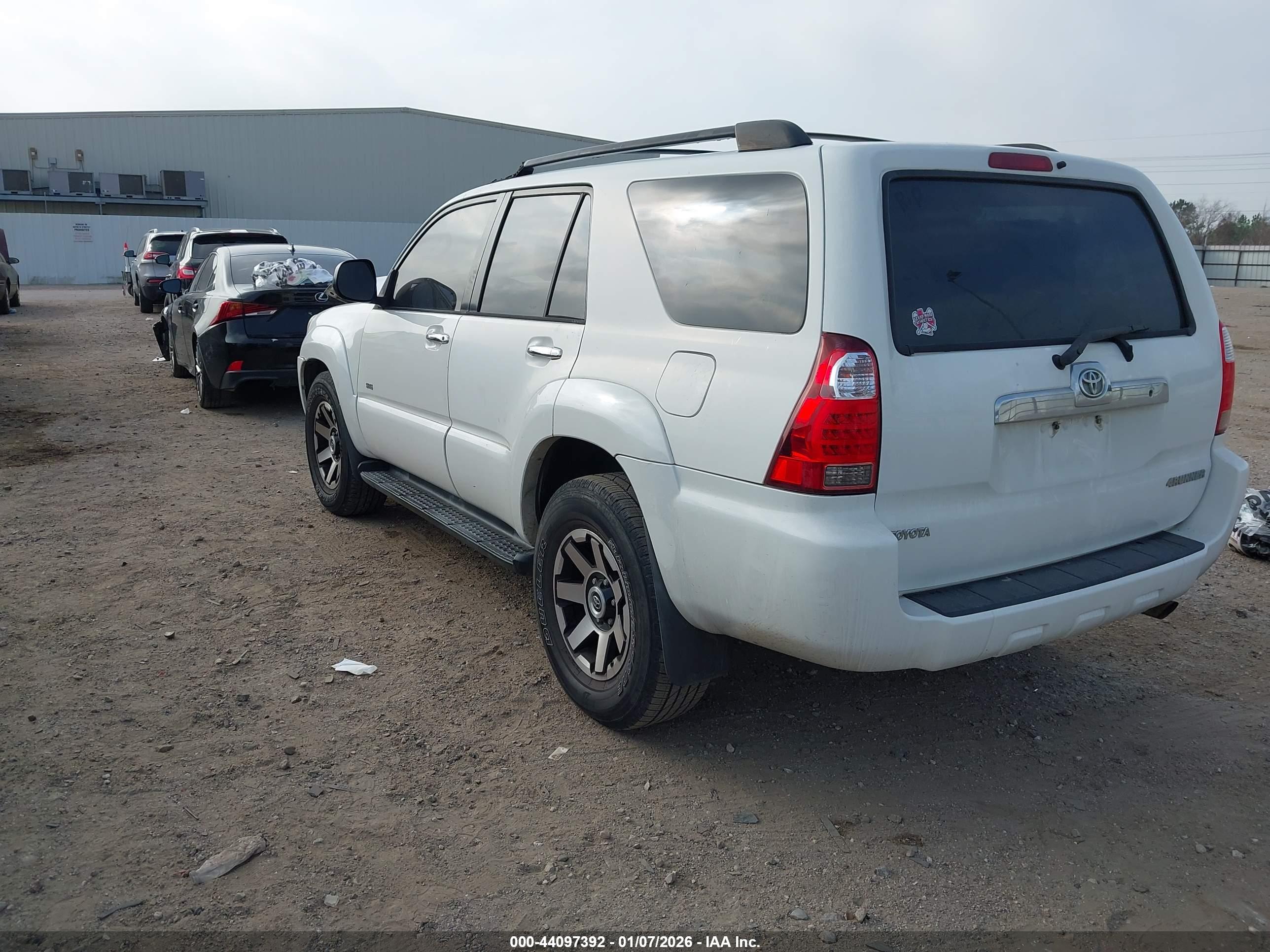 TOYOTA 4RUNNER image 3