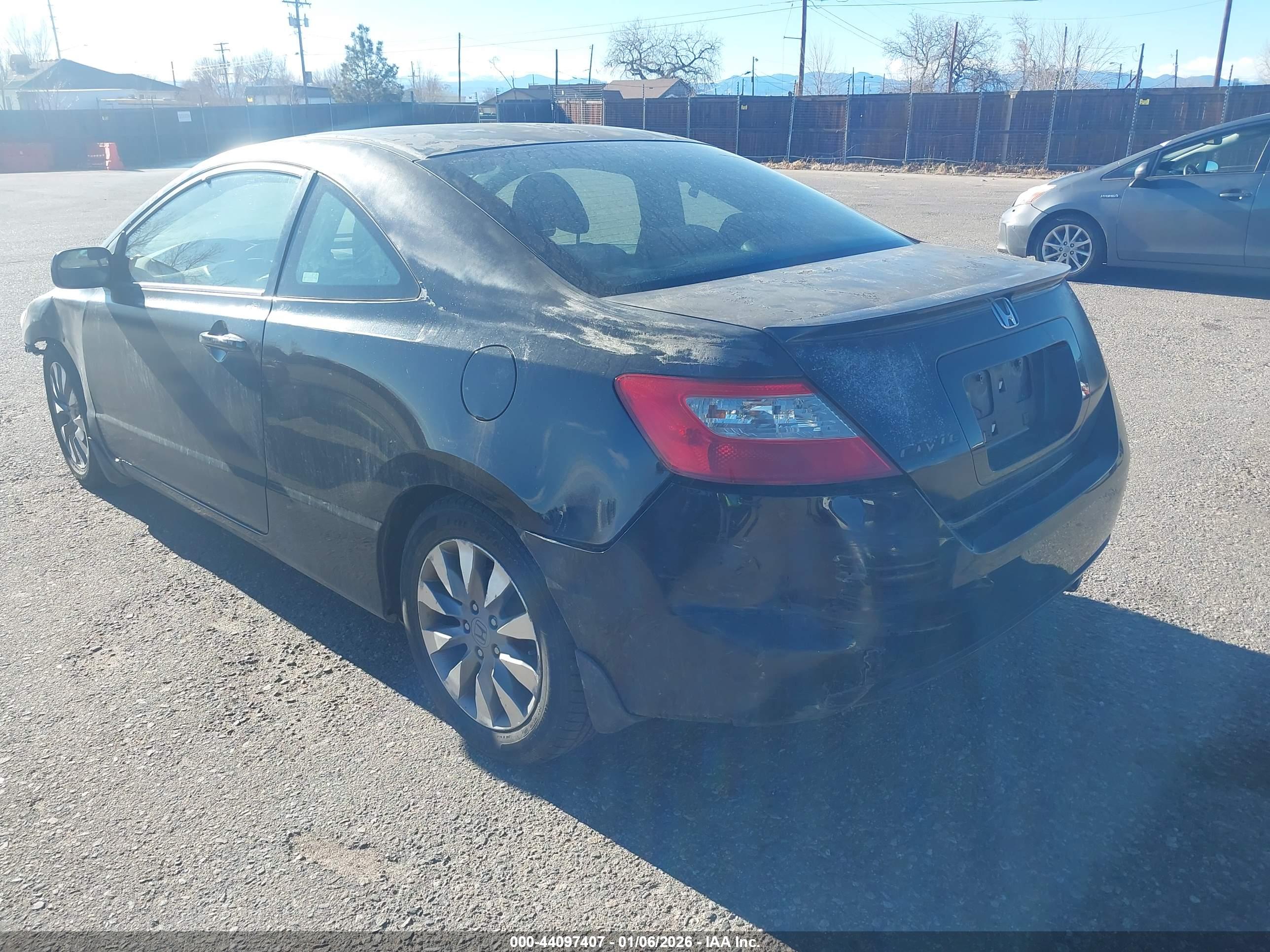 HONDA CIVIC image 3