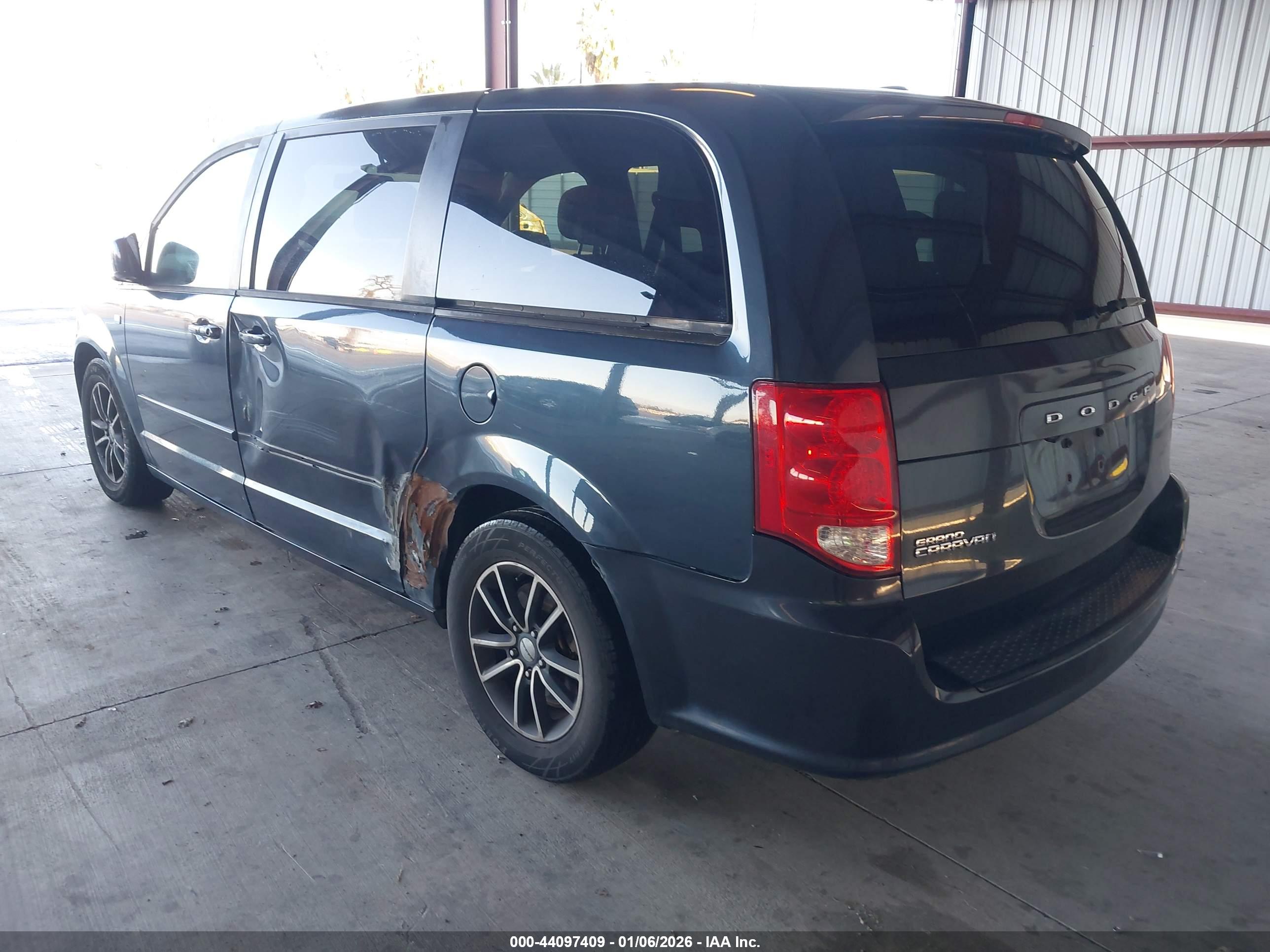 DODGE GRAND image 3