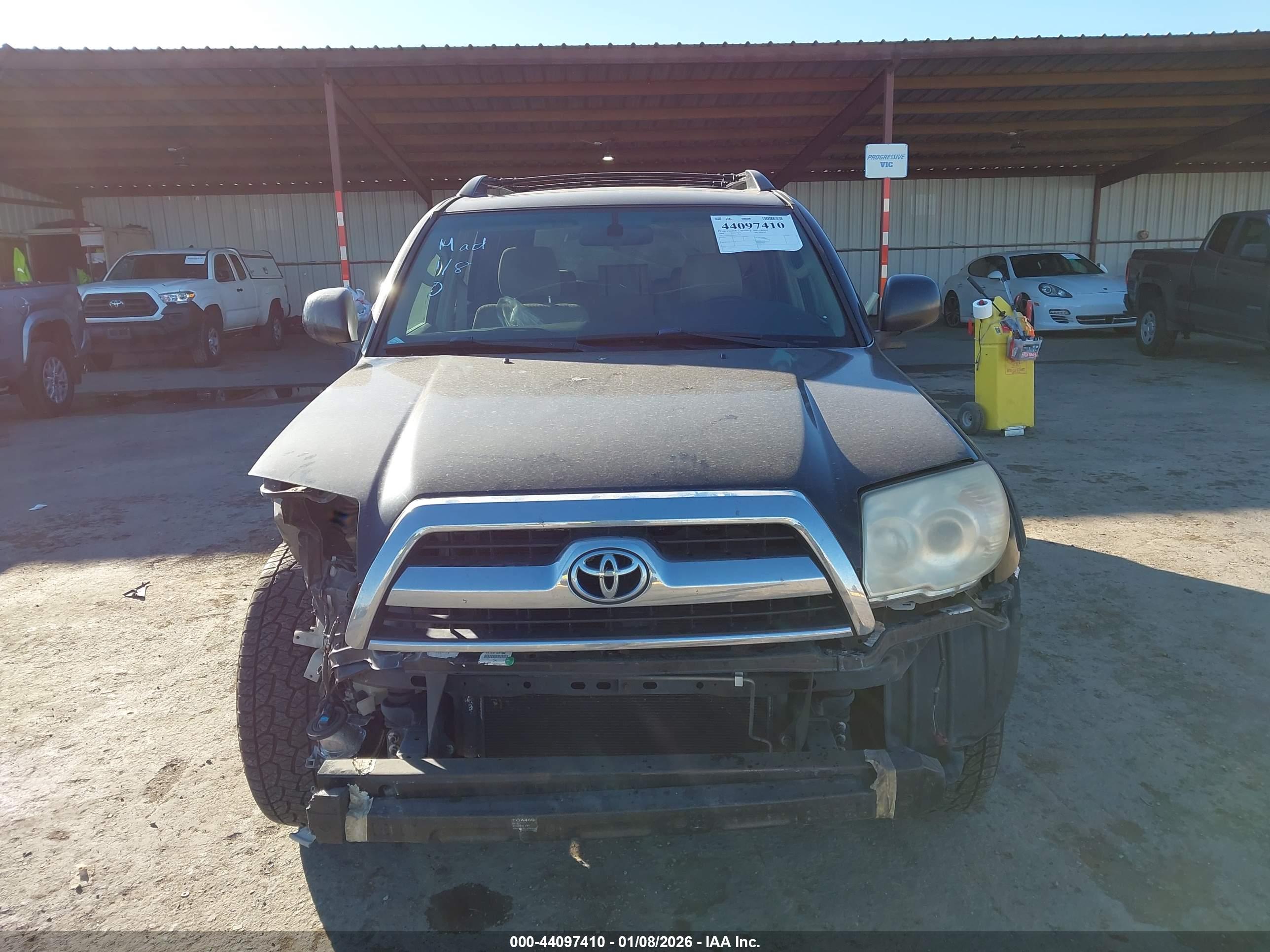 TOYOTA 4RUNNER image 6