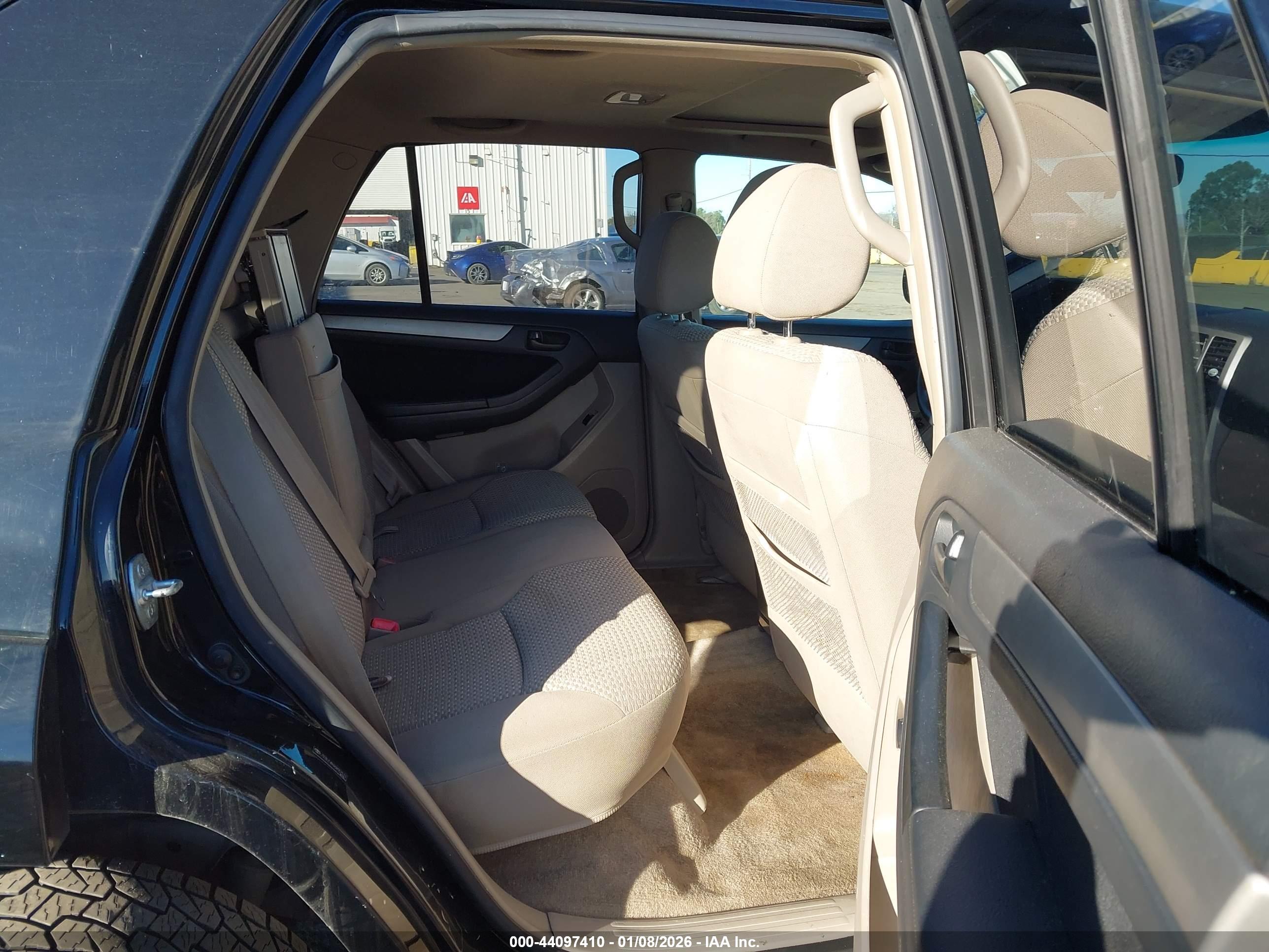 TOYOTA 4RUNNER image 8