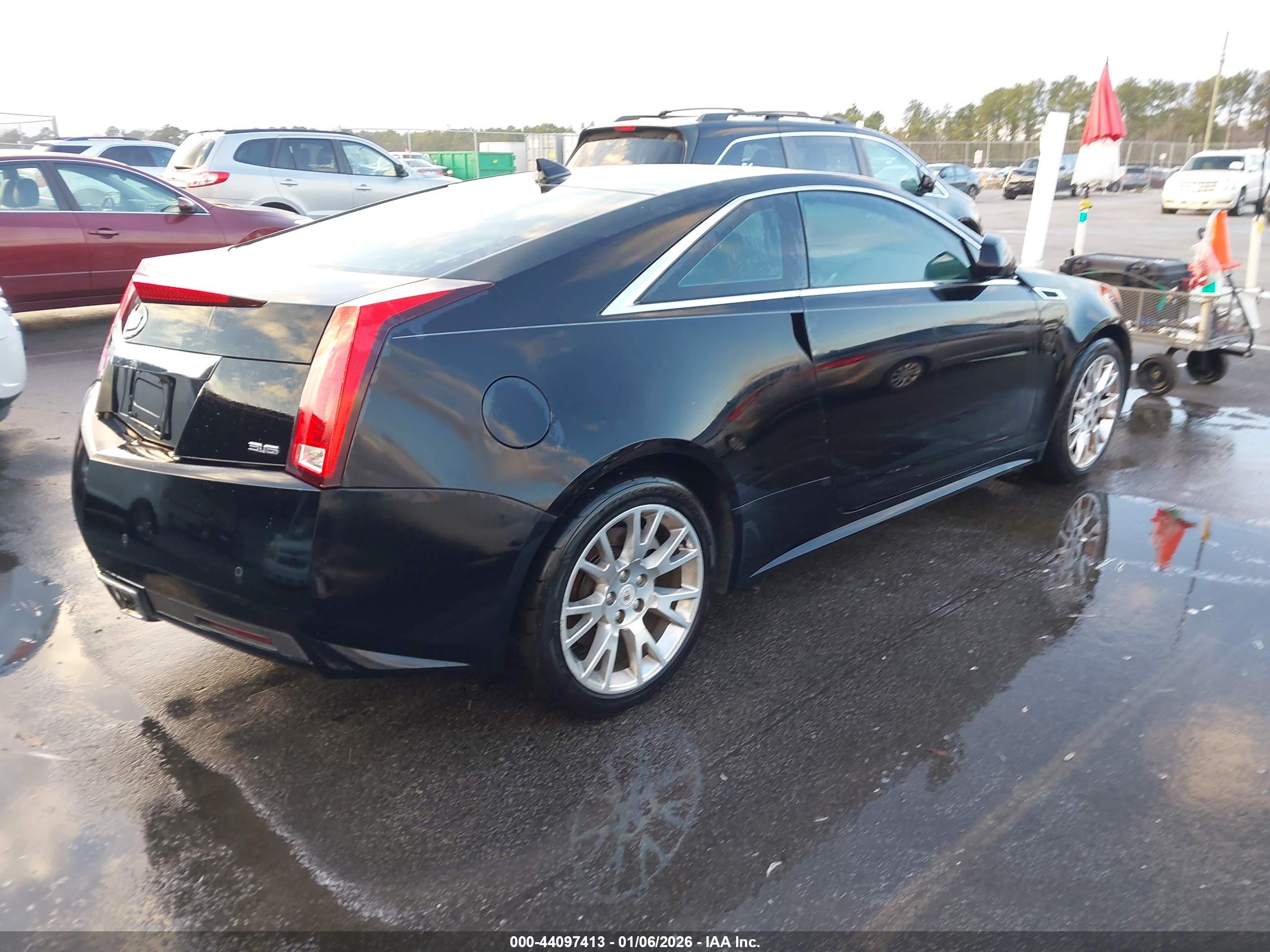 CADILLAC CTS image 4
