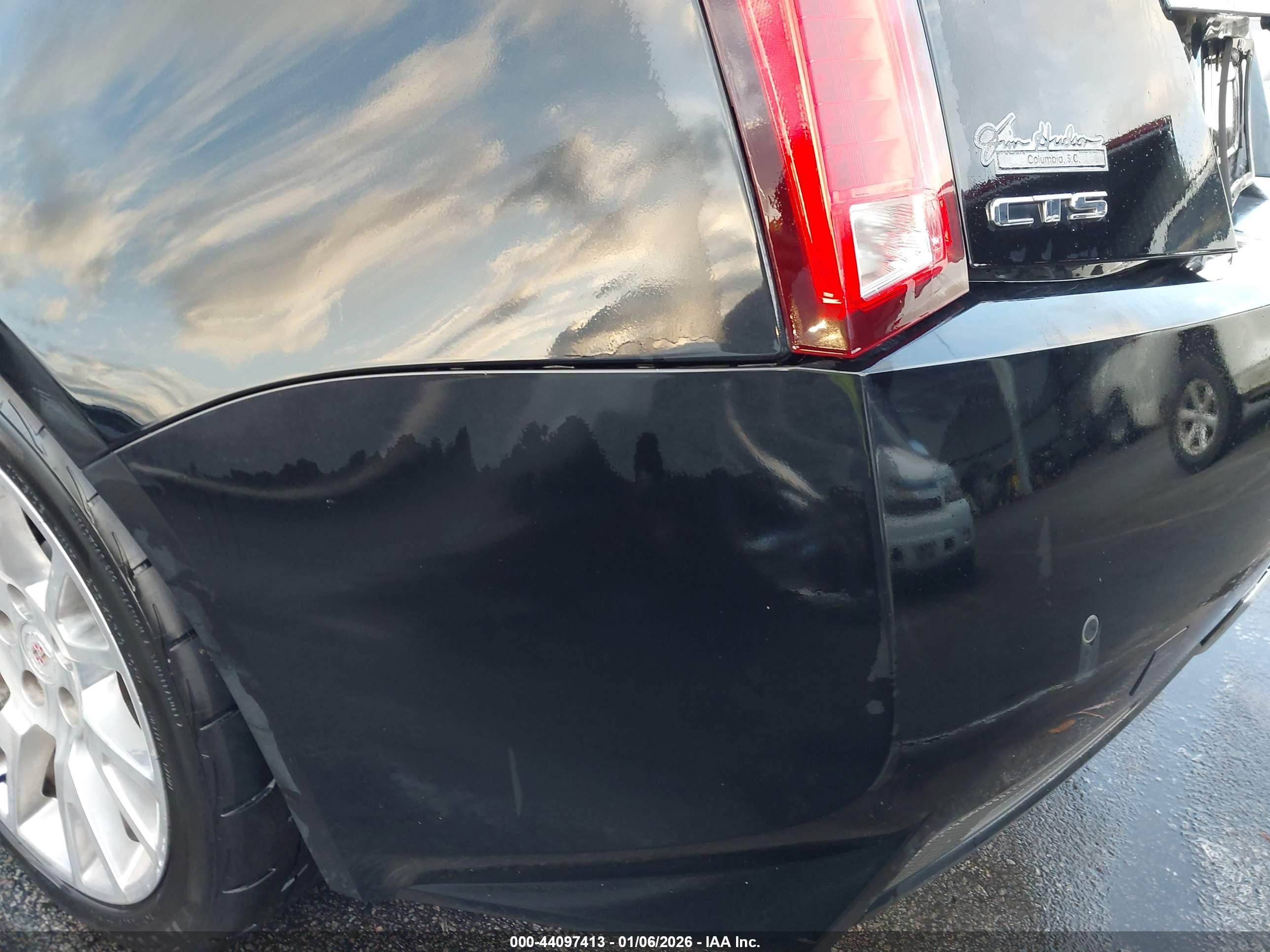 CADILLAC CTS image 6