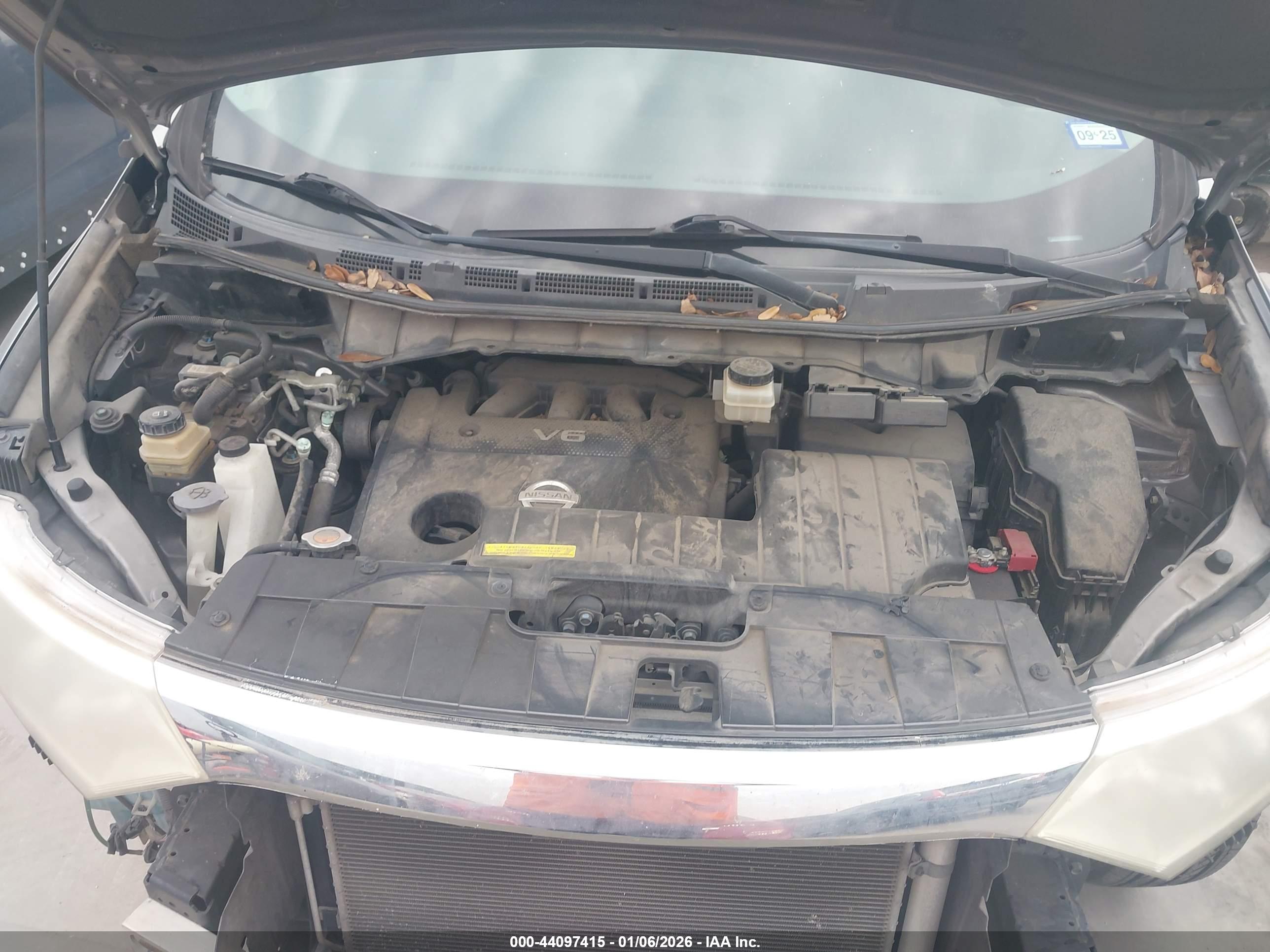 NISSAN QUEST image 10