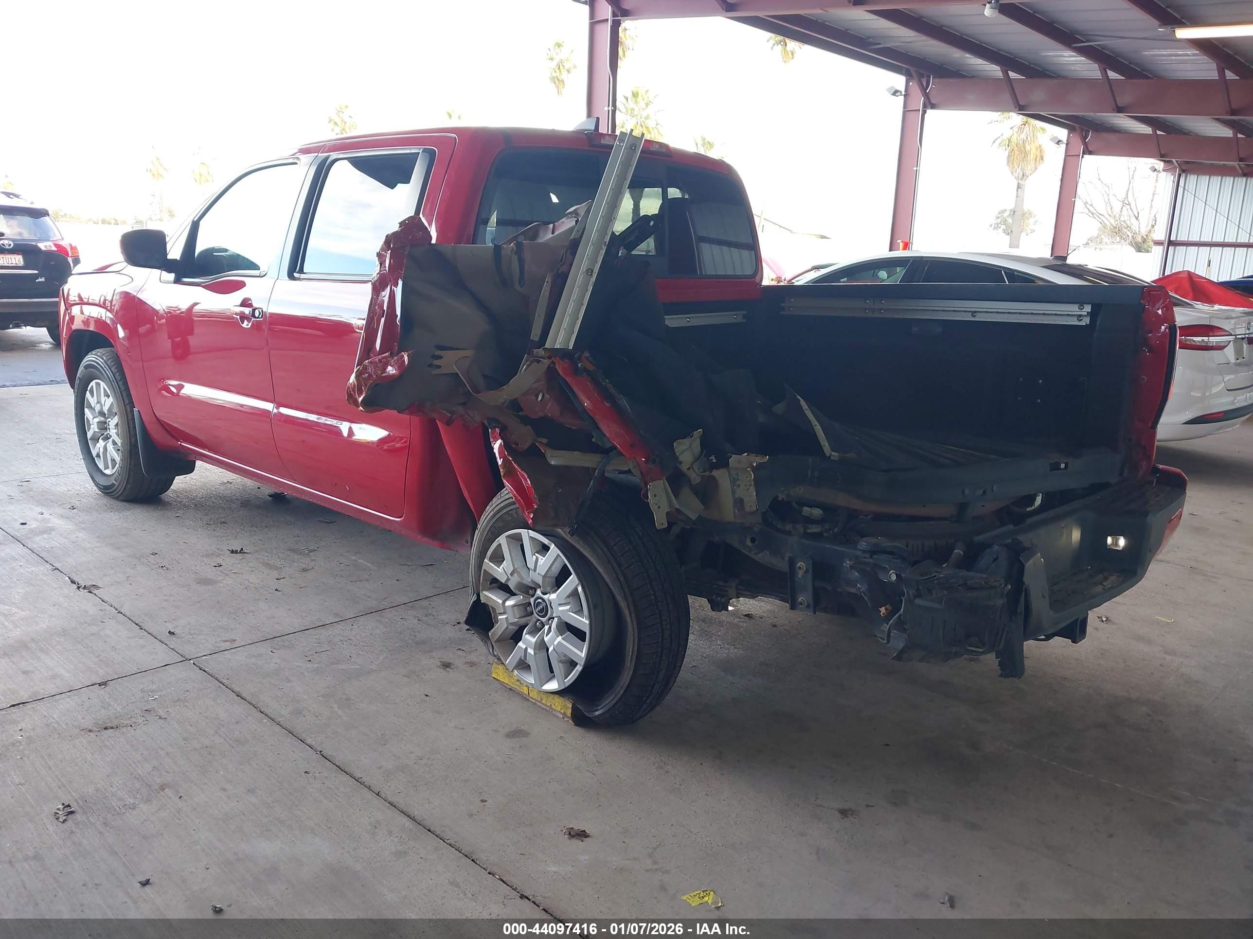 NISSAN FRONTIER image 3