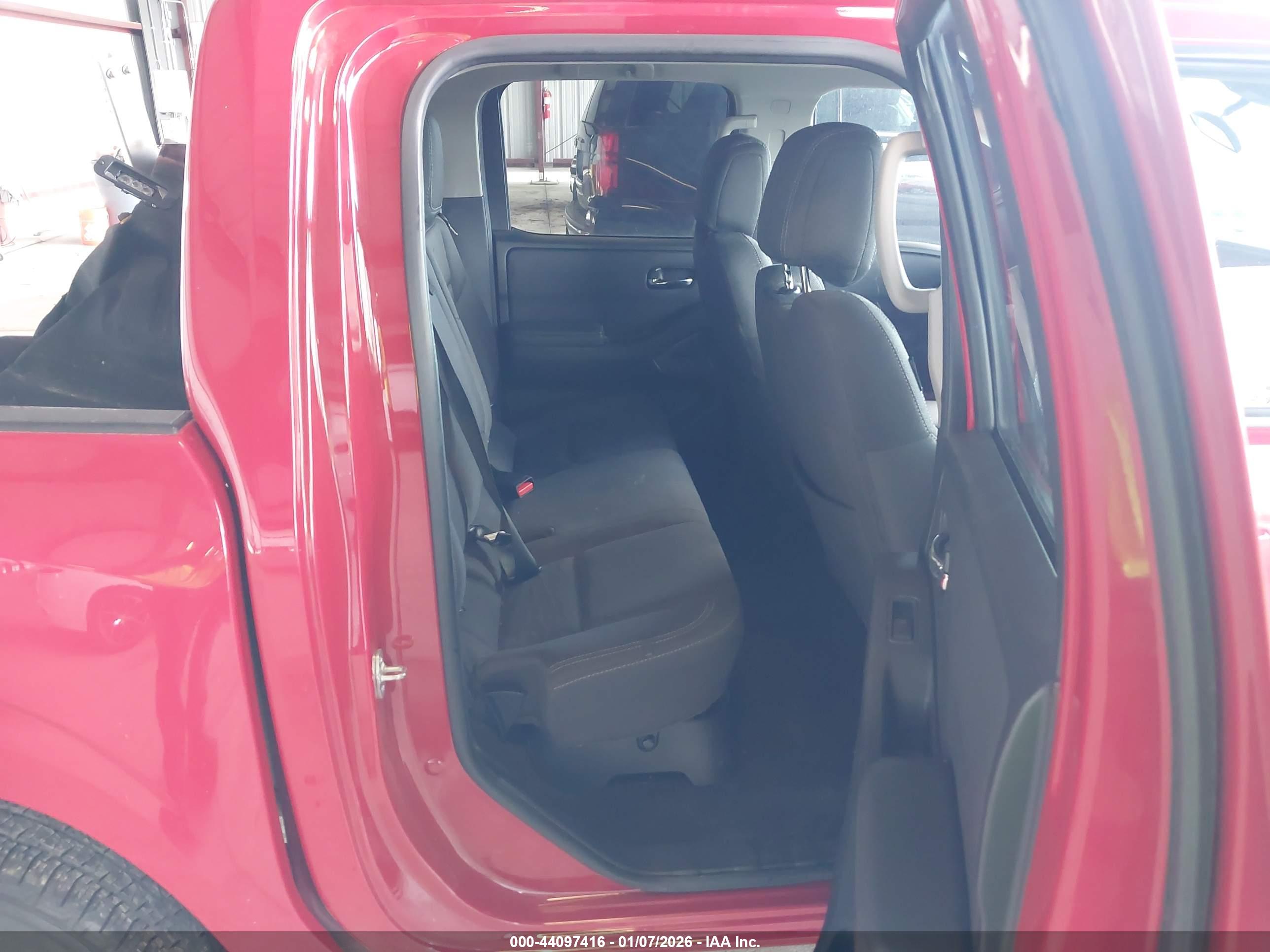 NISSAN FRONTIER image 8