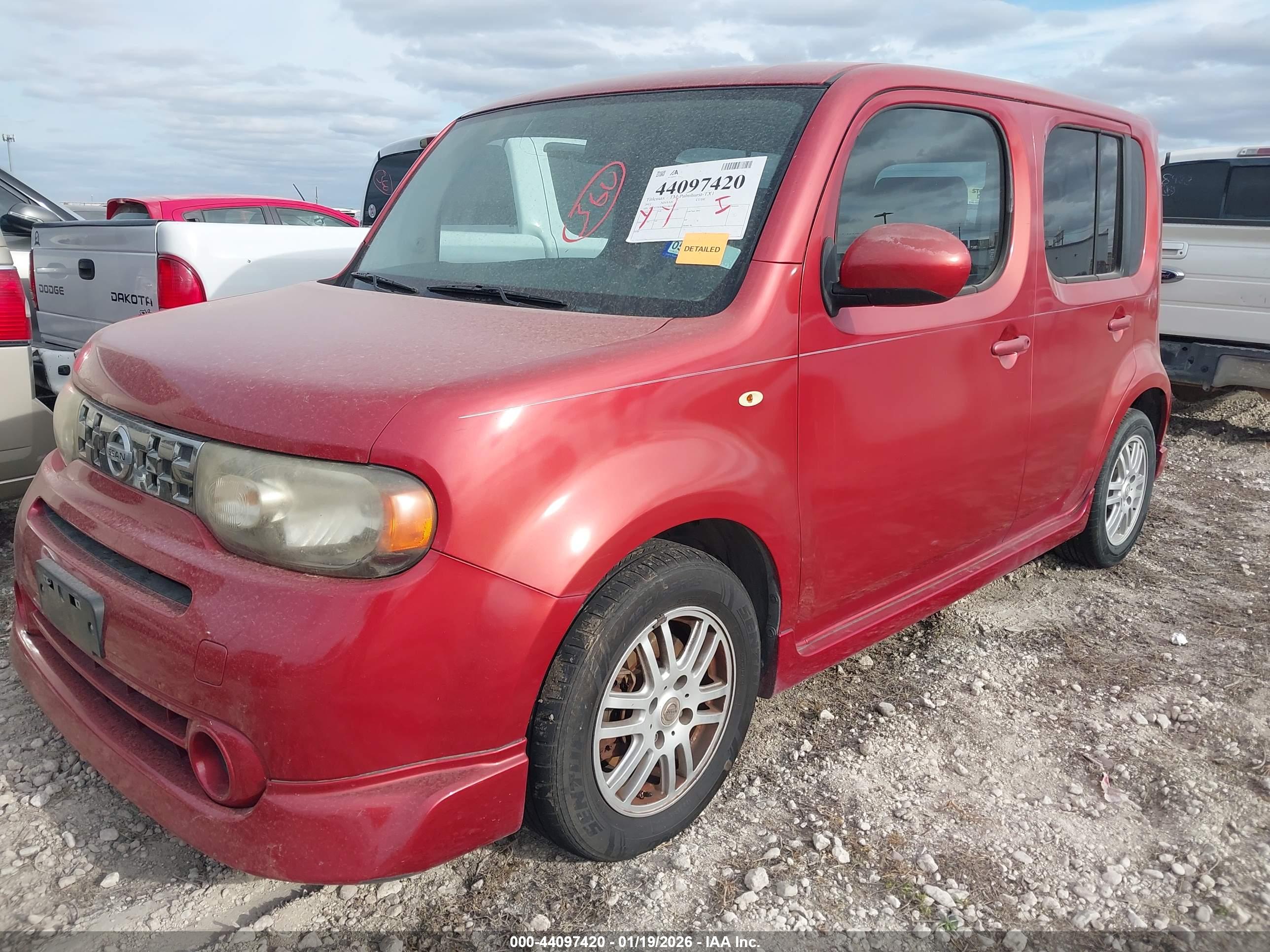 NISSAN CUBE image 2