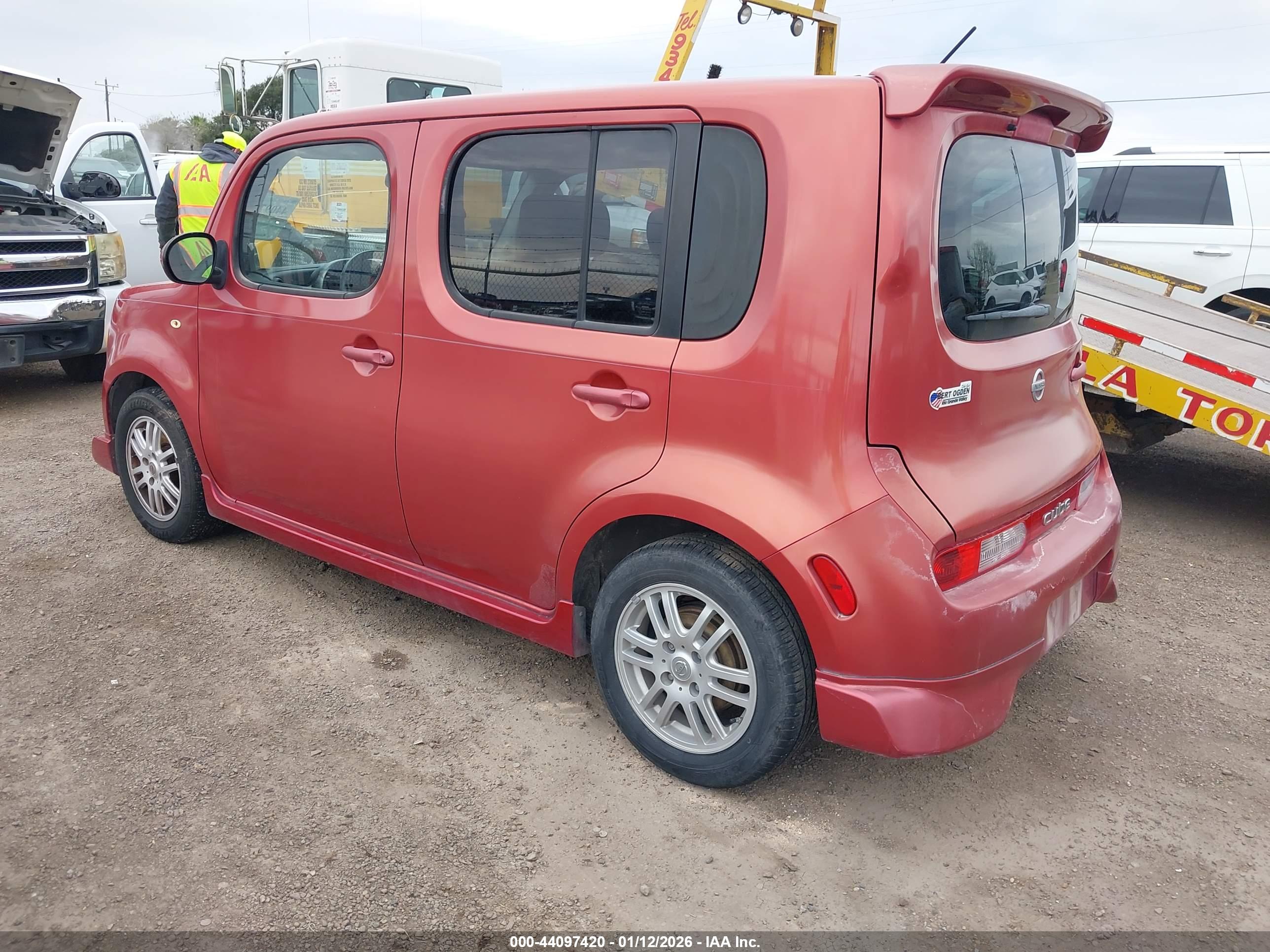 NISSAN CUBE image 3