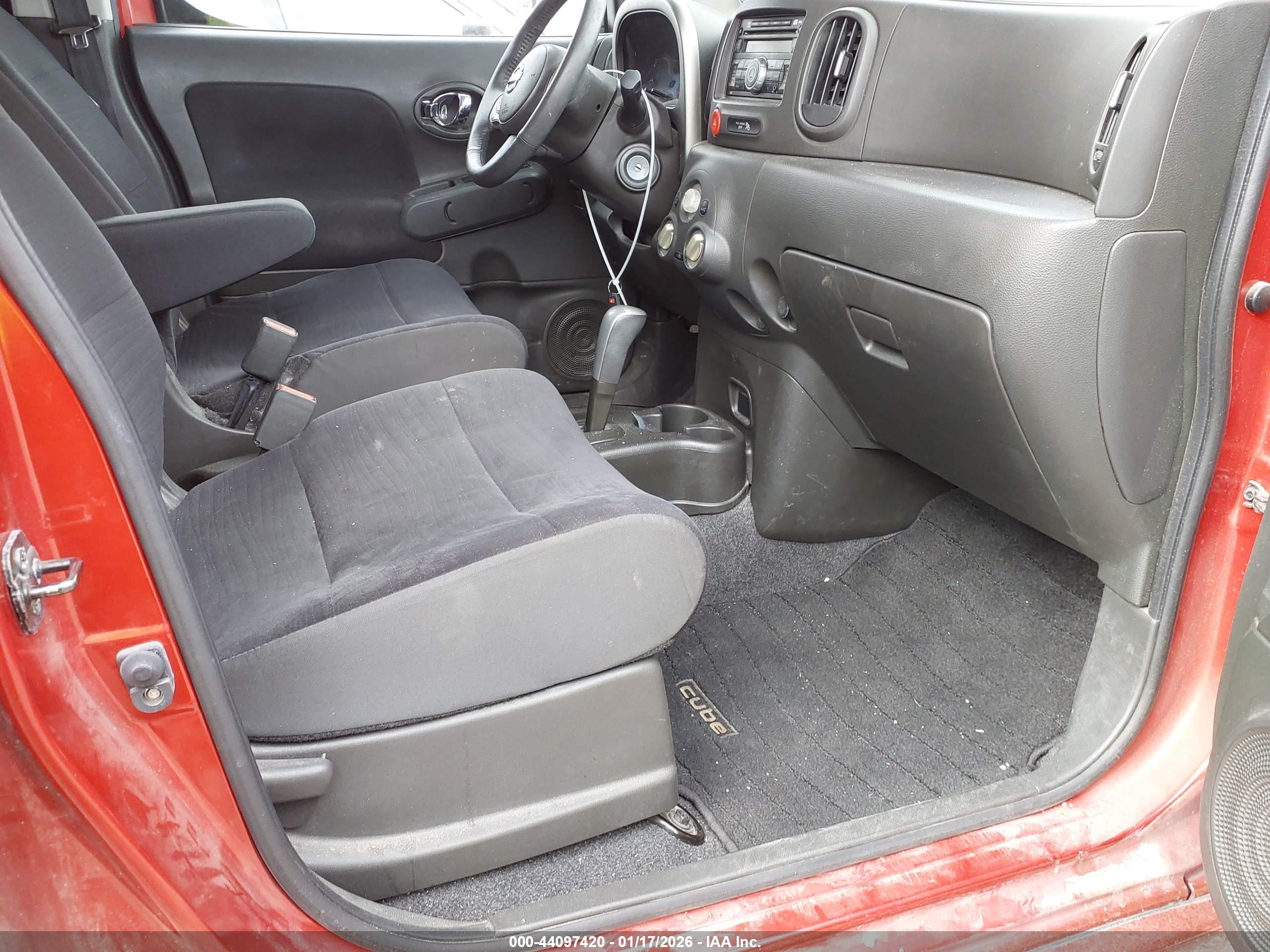 NISSAN CUBE image 5