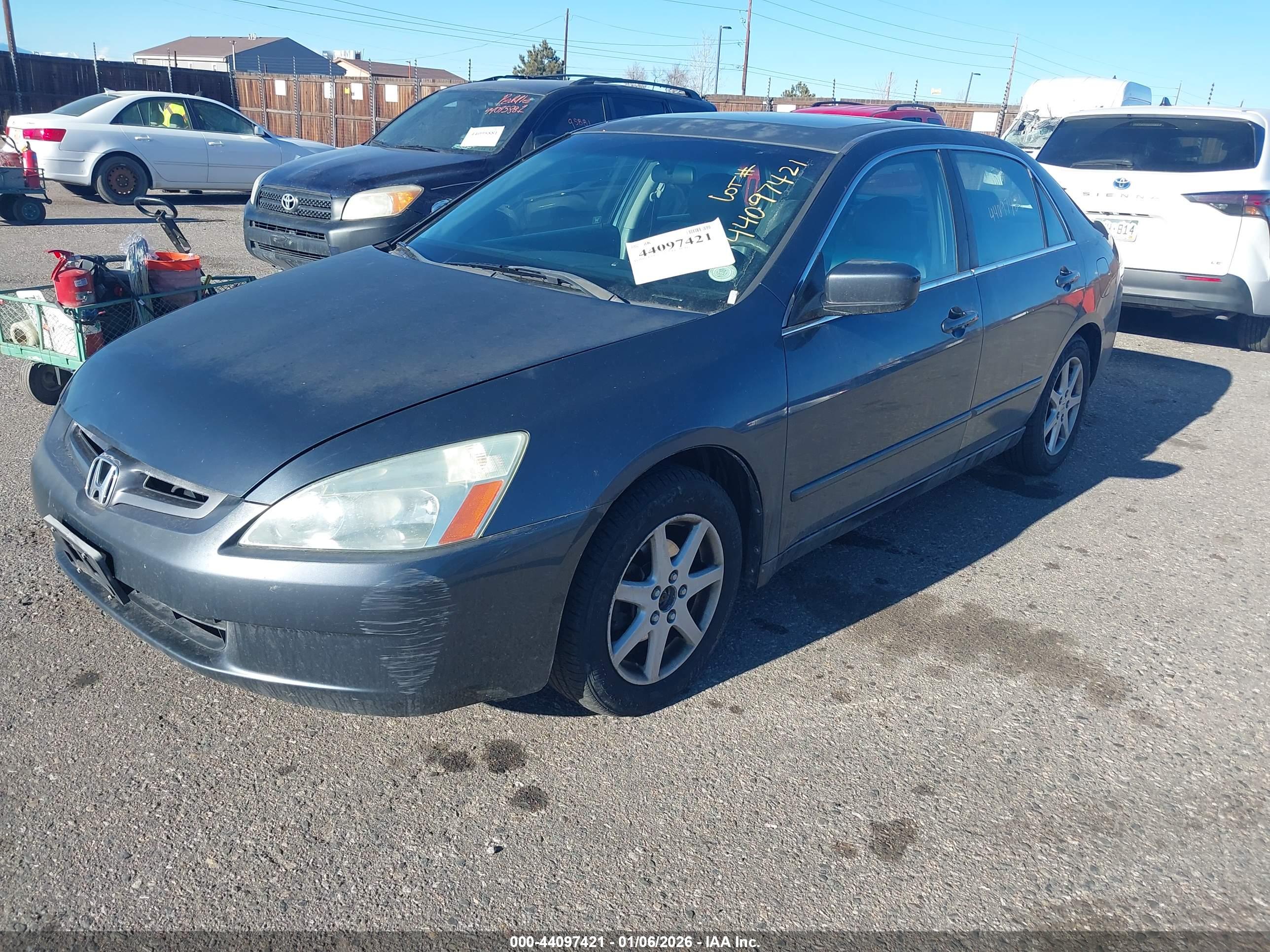 HONDA ACCORD image 2