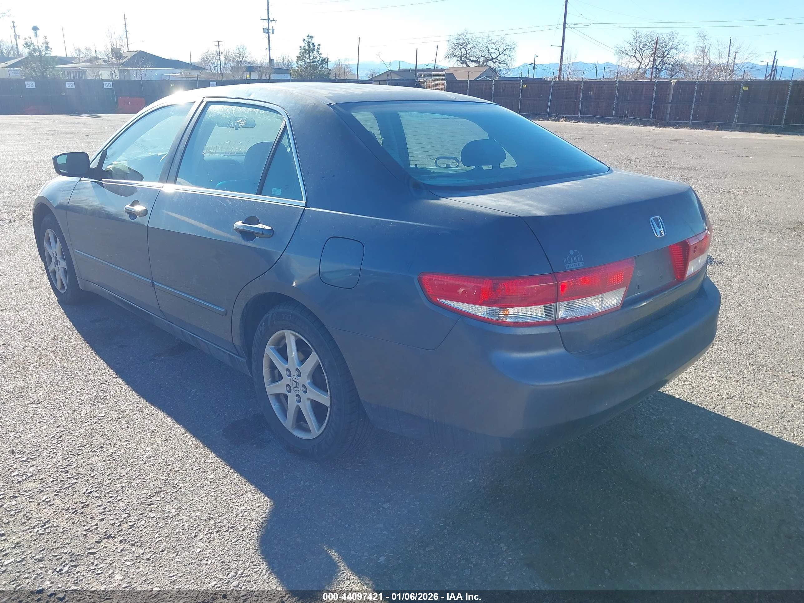 HONDA ACCORD image 3