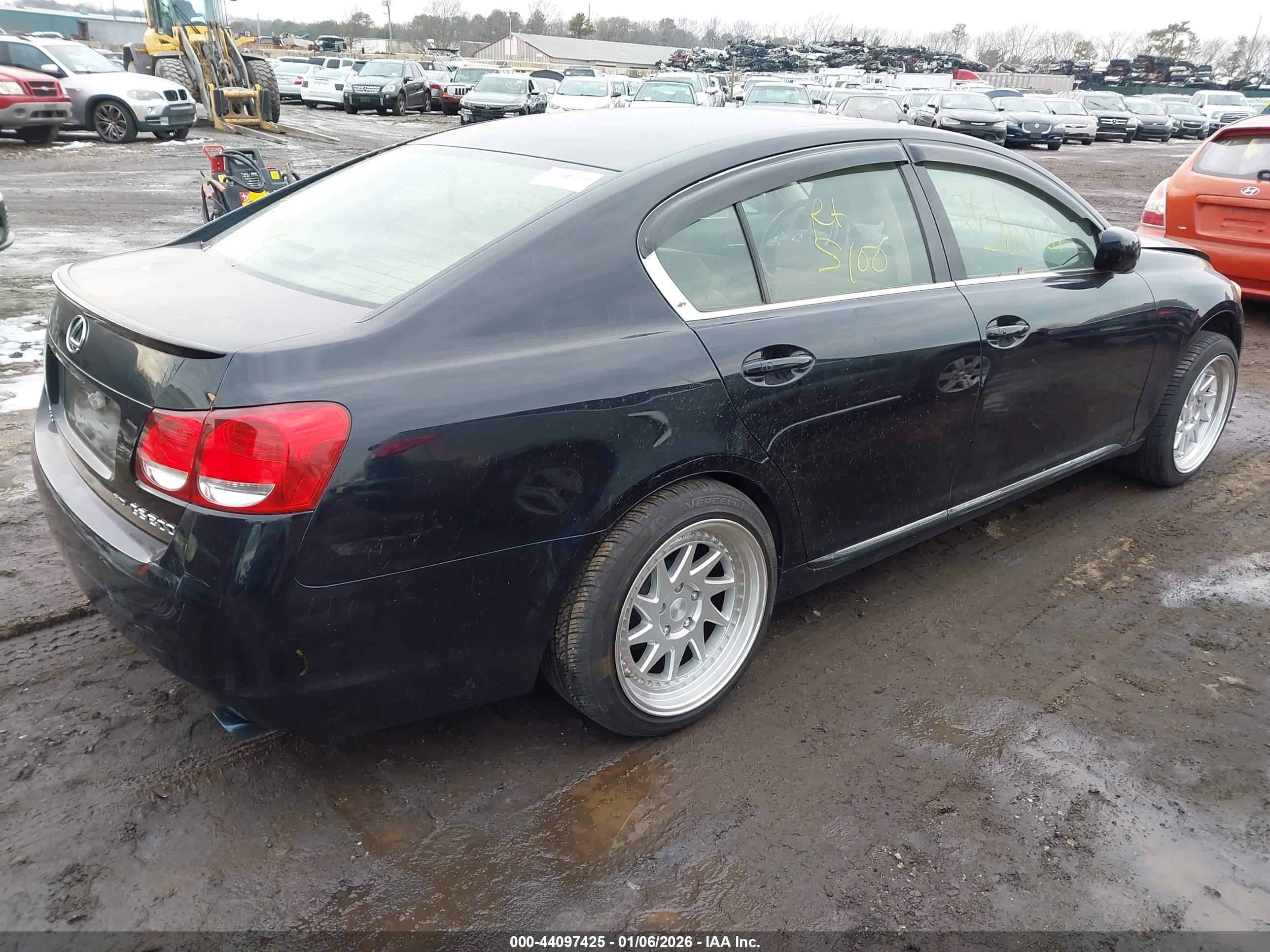 LEXUS GS image 4