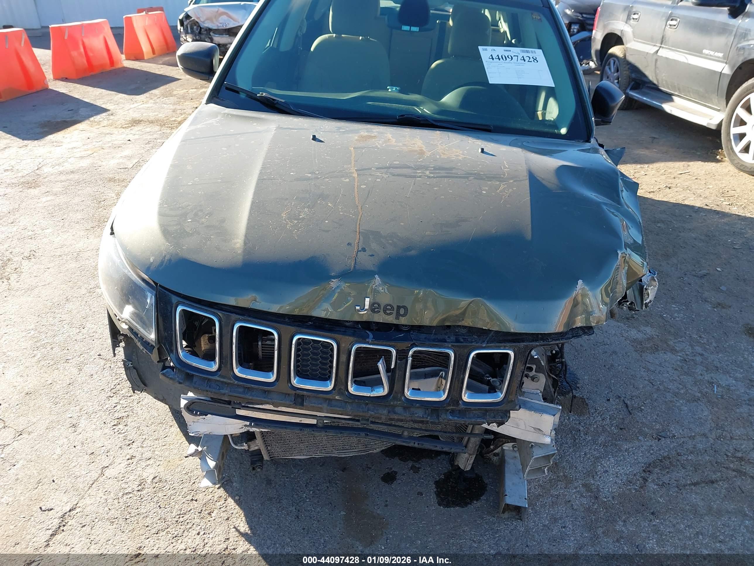 JEEP COMPASS image 6