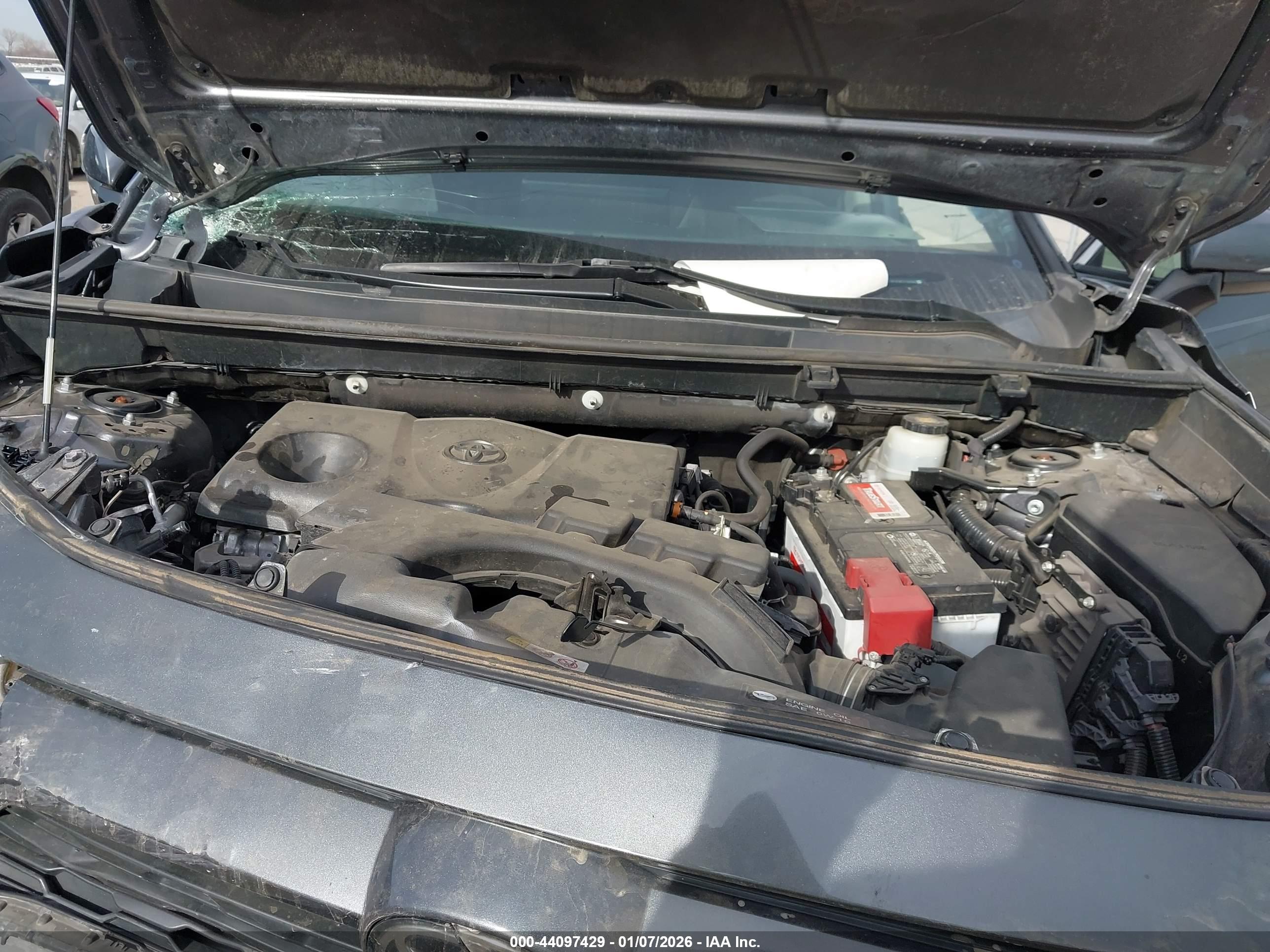TOYOTA RAV4 image 10