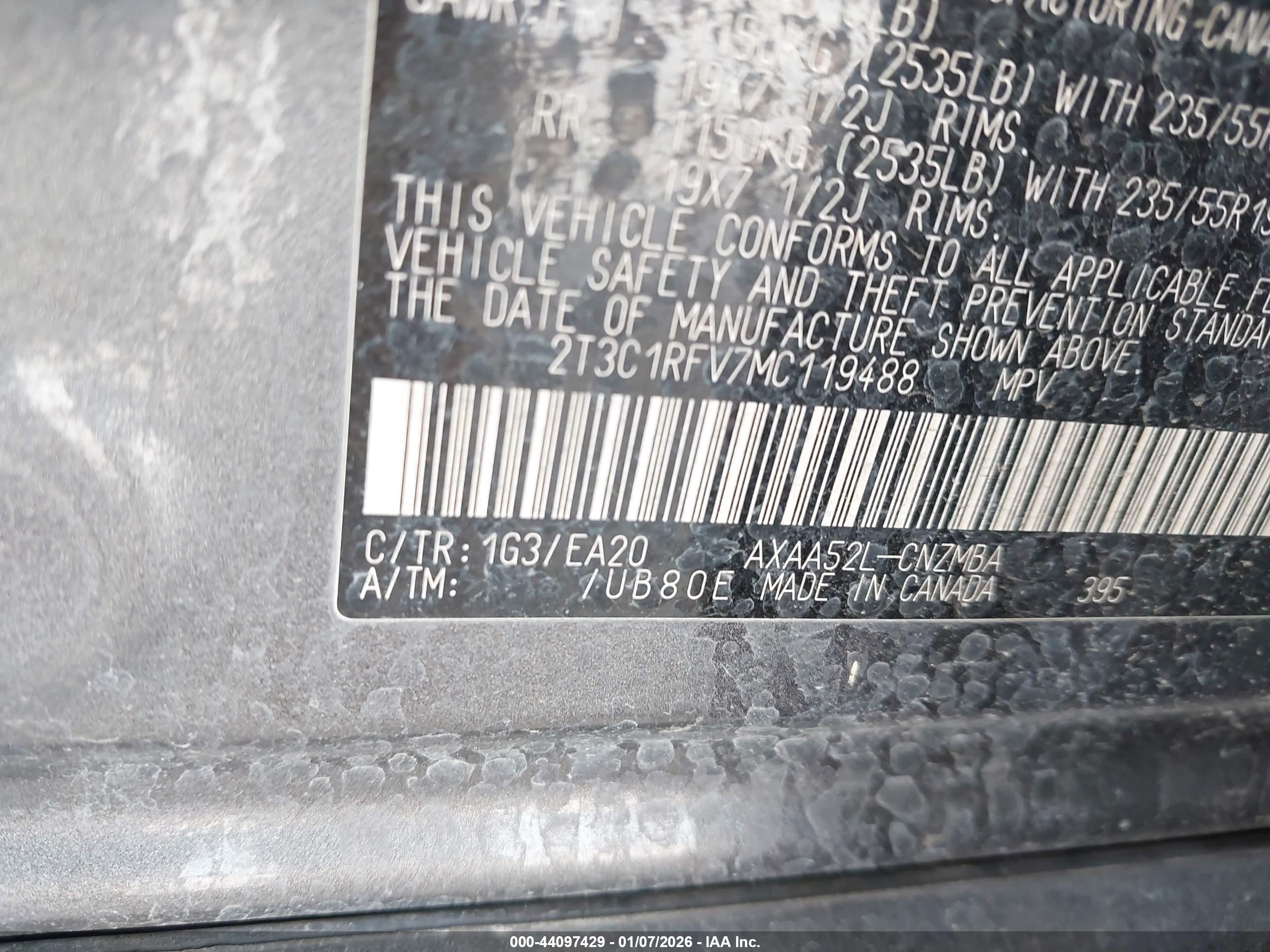 TOYOTA RAV4 image 9